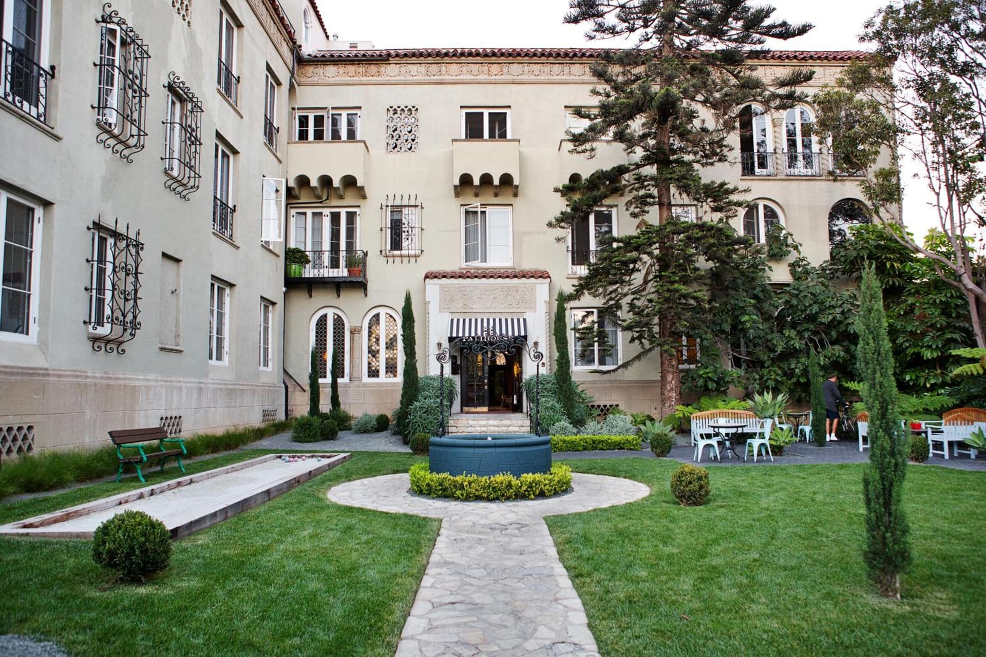Maison Twenty Seven featured exterior or lobby in Los Angeles, CA — similar hotel
