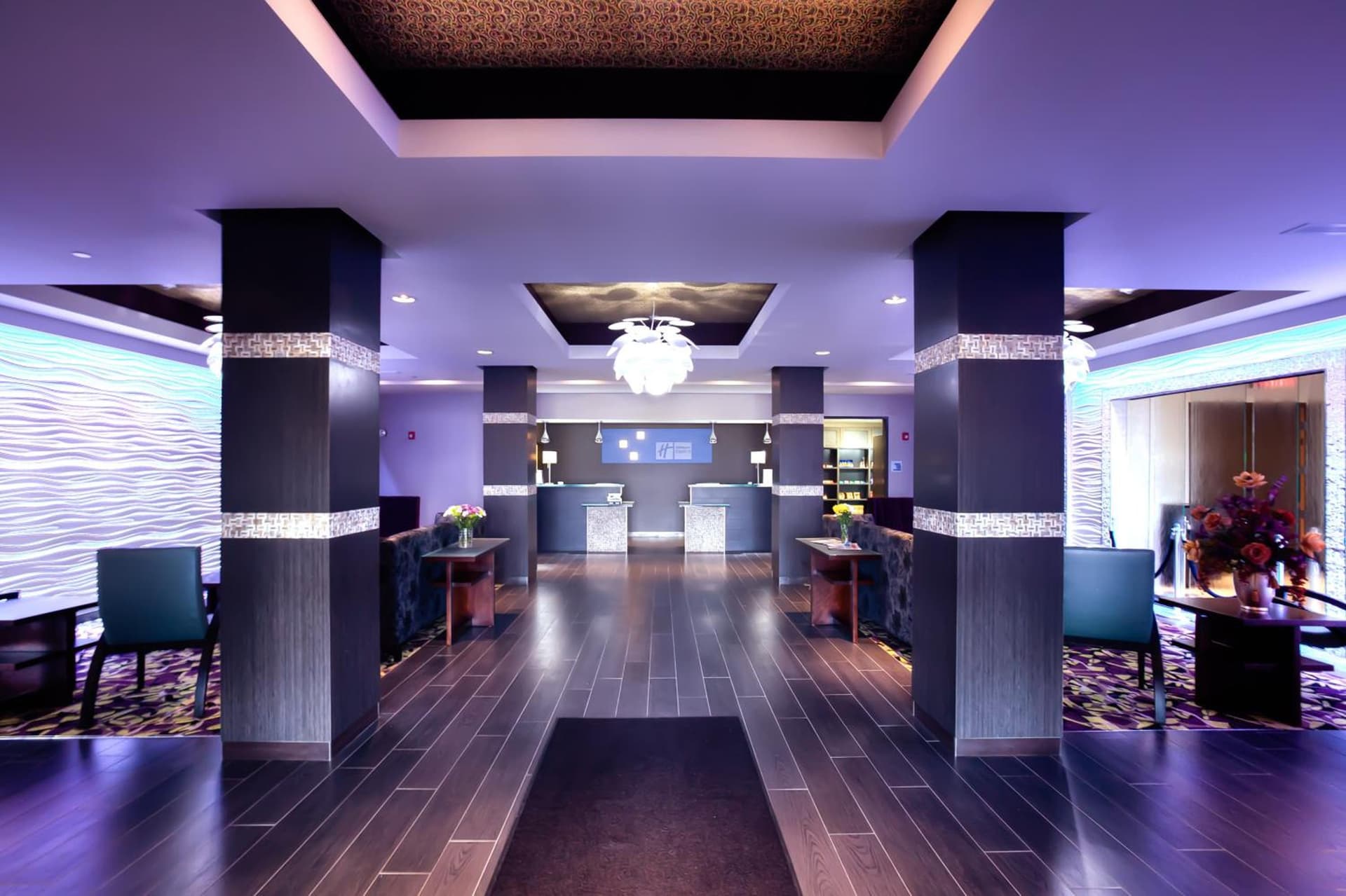 Holiday Inn Express & Suites Amarillo West by IHG interior in Amarillo, TX — gallery photo 2