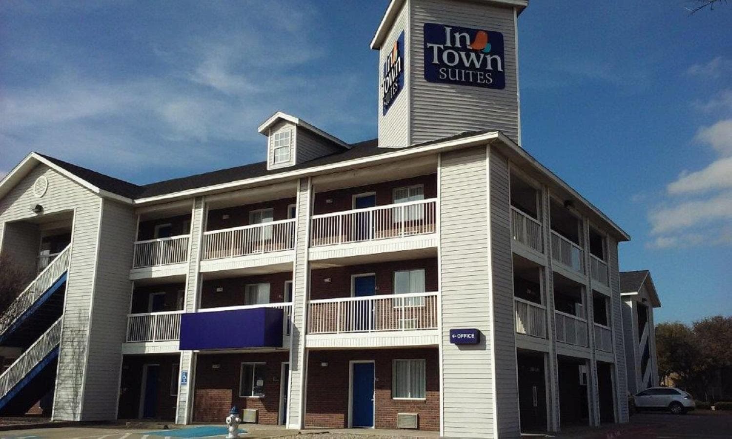 InTown Suites Extended Stay Carrollton TX – West Trinity Mills — hotel in Carrollton, Texas
