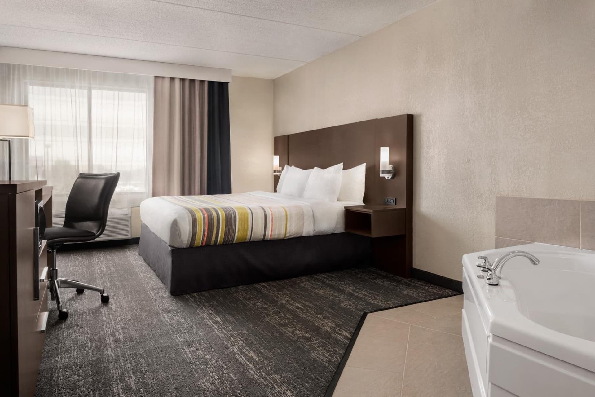 Country Inn & Suites by Radisson, Mt Pleasant-Racine West, WI gallery photo in Sturtevant, WI — image 41