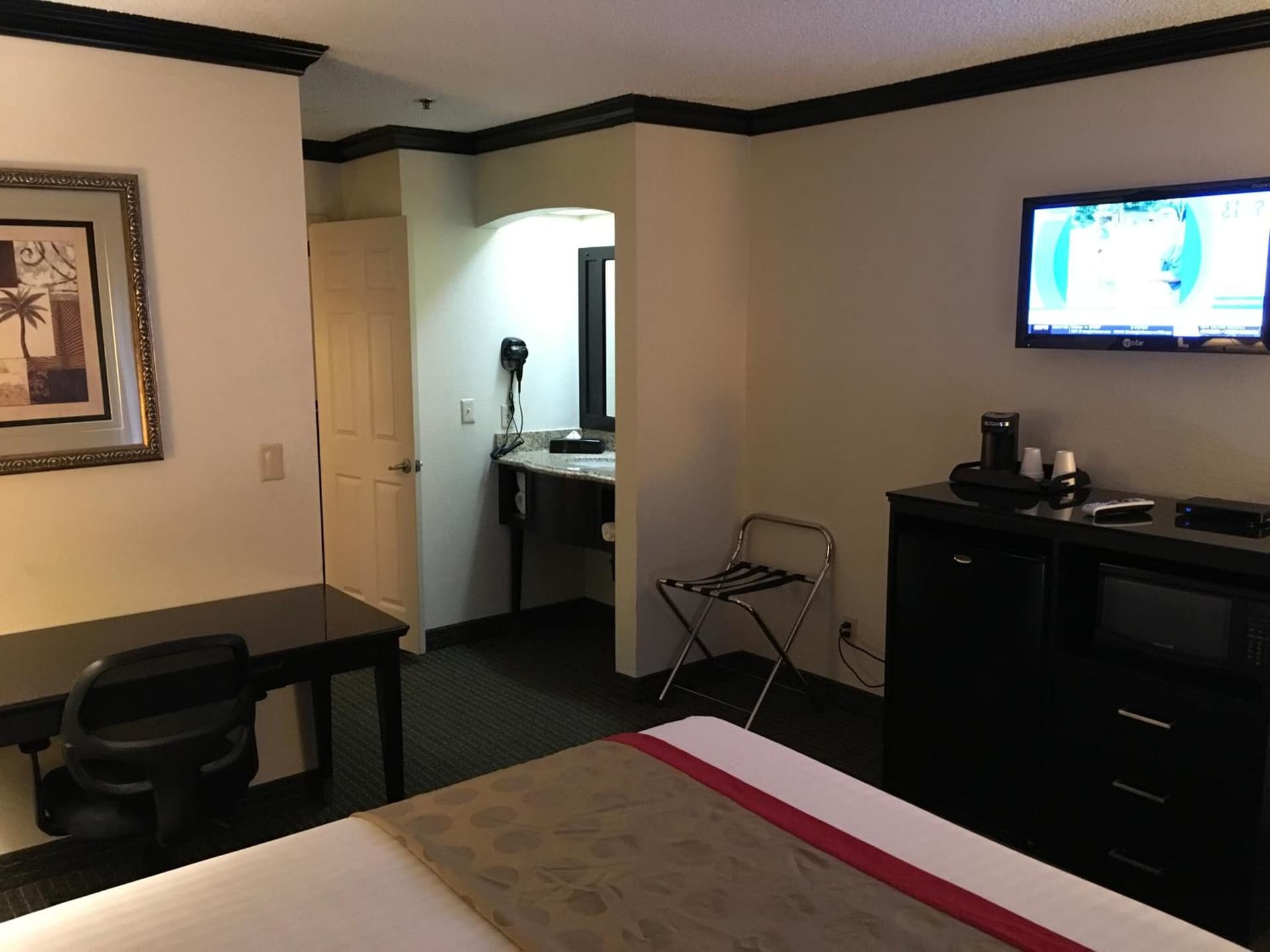 Ramada by Wyndham Ontario Airport & Convention Center gallery photo in Ontario, CA — image 5