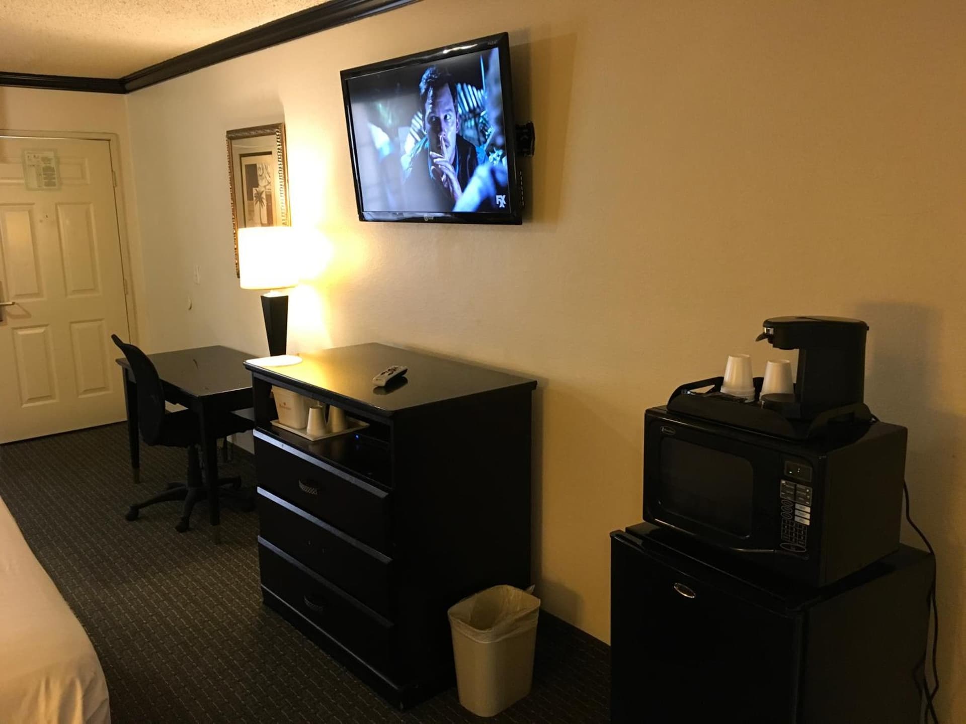 Ramada by Wyndham Ontario Airport & Convention Center gallery photo in Ontario, CA — image 9
