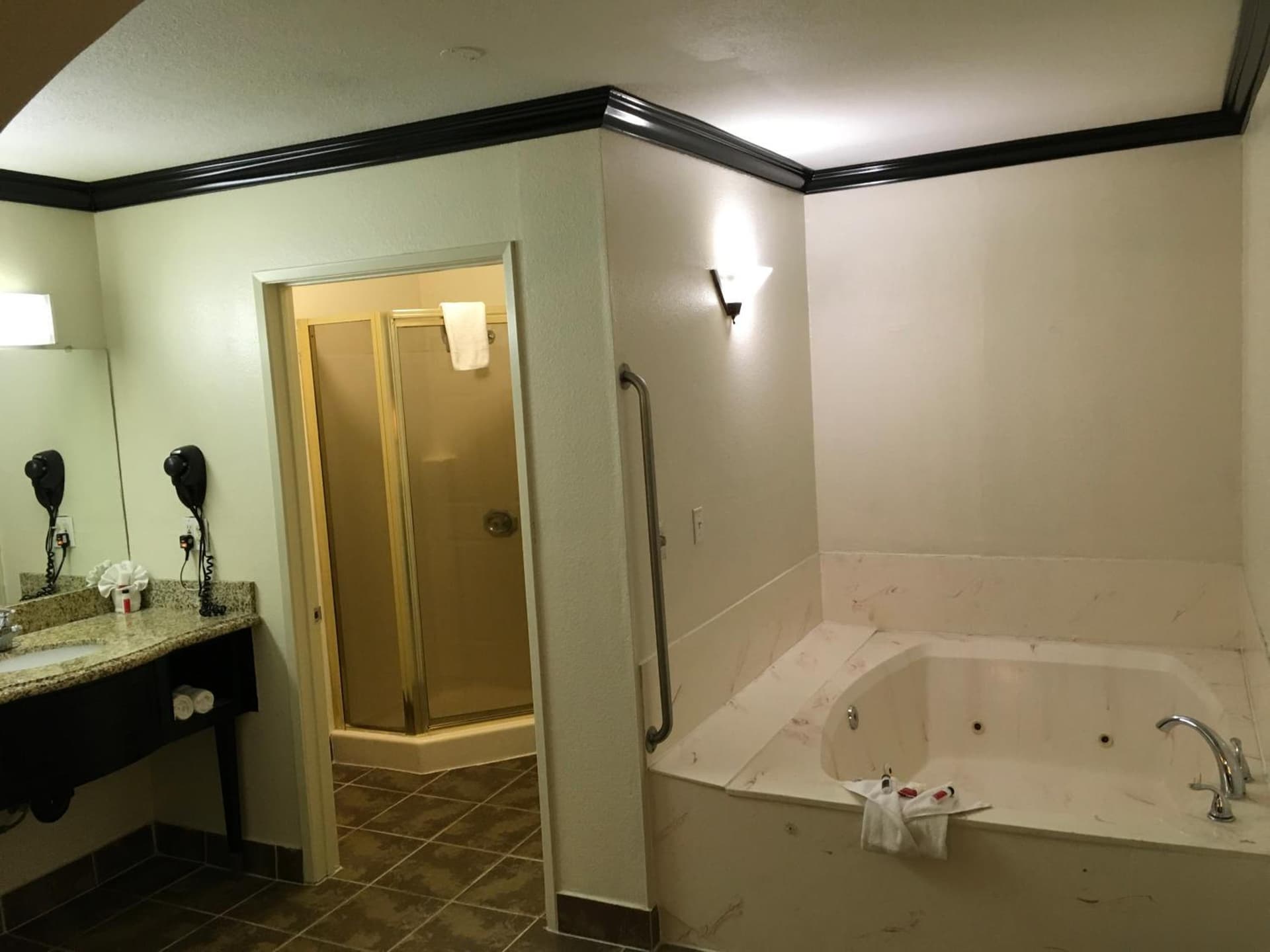 Ramada by Wyndham Ontario Airport & Convention Center gallery photo in Ontario, CA — image 16