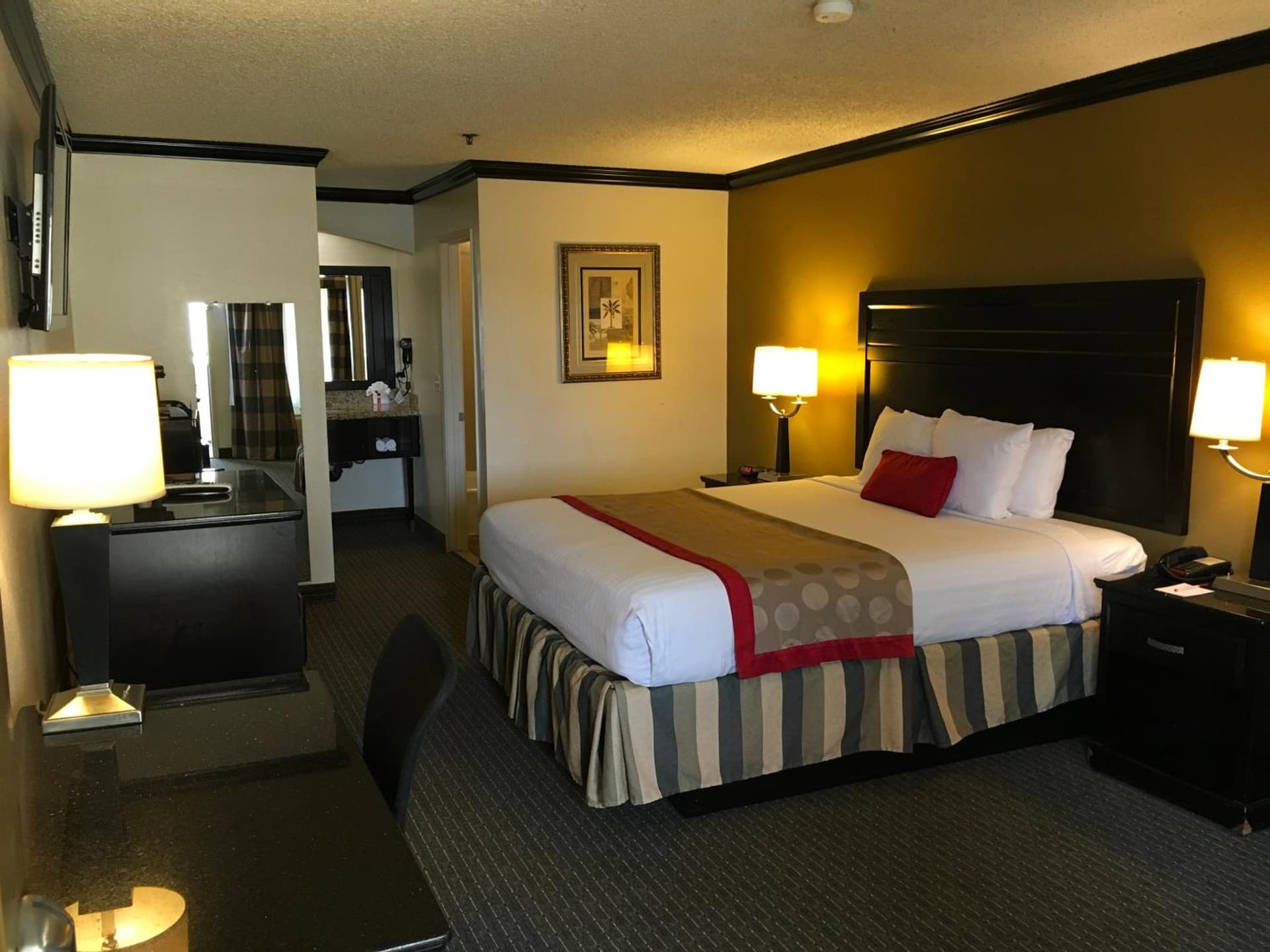 Ramada by Wyndham Ontario Airport & Convention Center gallery photo in Ontario, CA — image 68