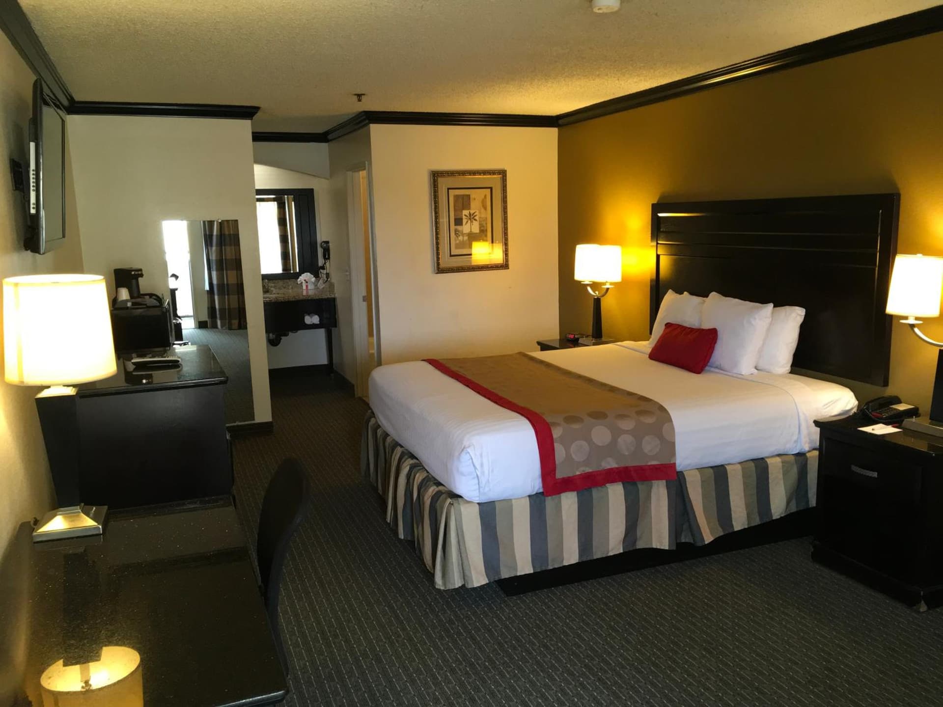 Ramada by Wyndham Ontario Airport & Convention Center gallery photo in Ontario, CA — image 48