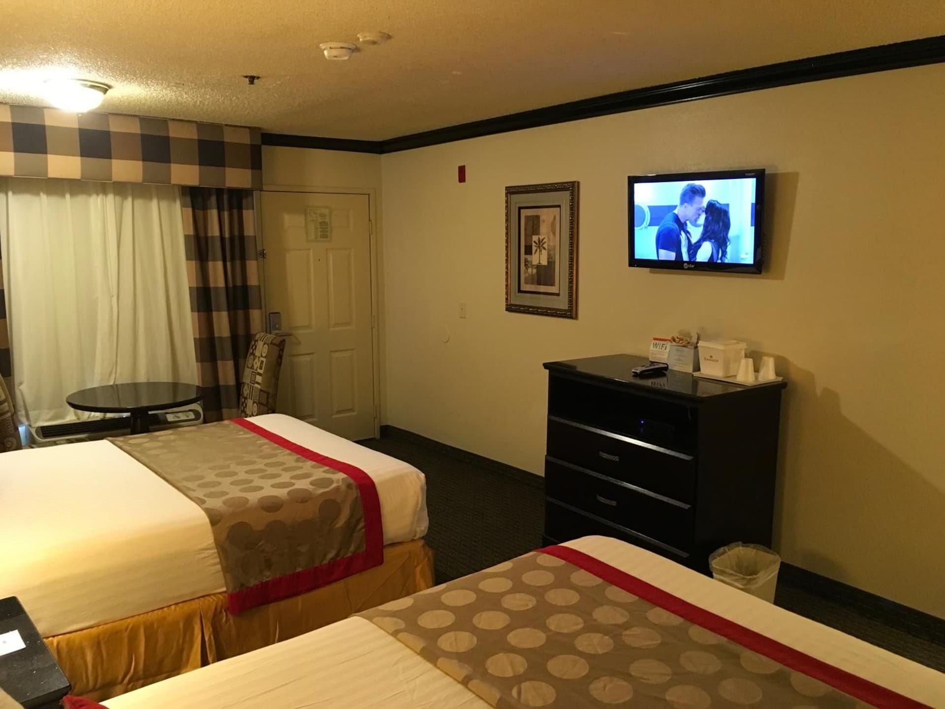 Ramada by Wyndham Ontario Airport & Convention Center gallery photo in Ontario, CA — image 60