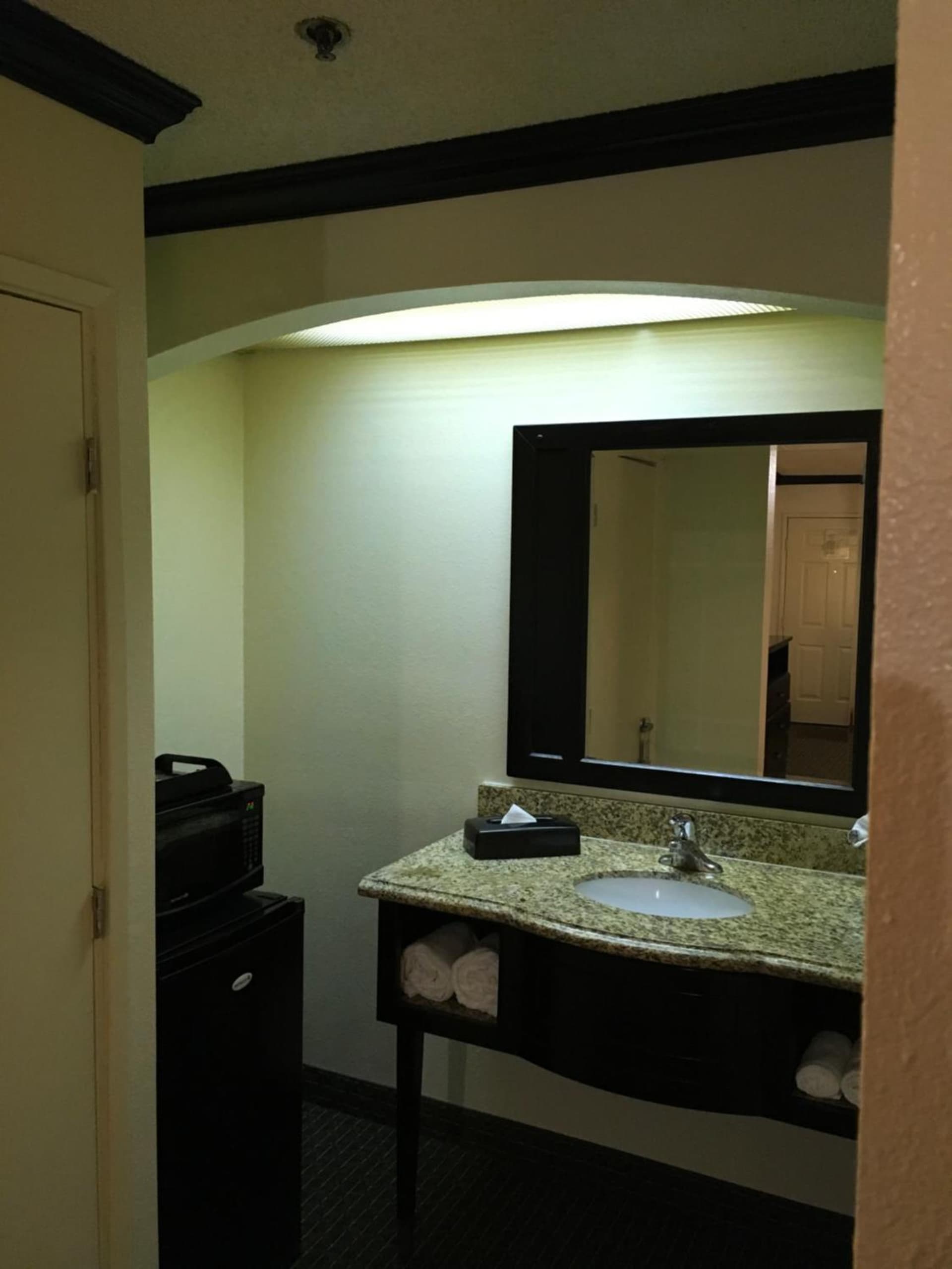 Ramada by Wyndham Ontario Airport & Convention Center gallery photo in Ontario, CA — image 31