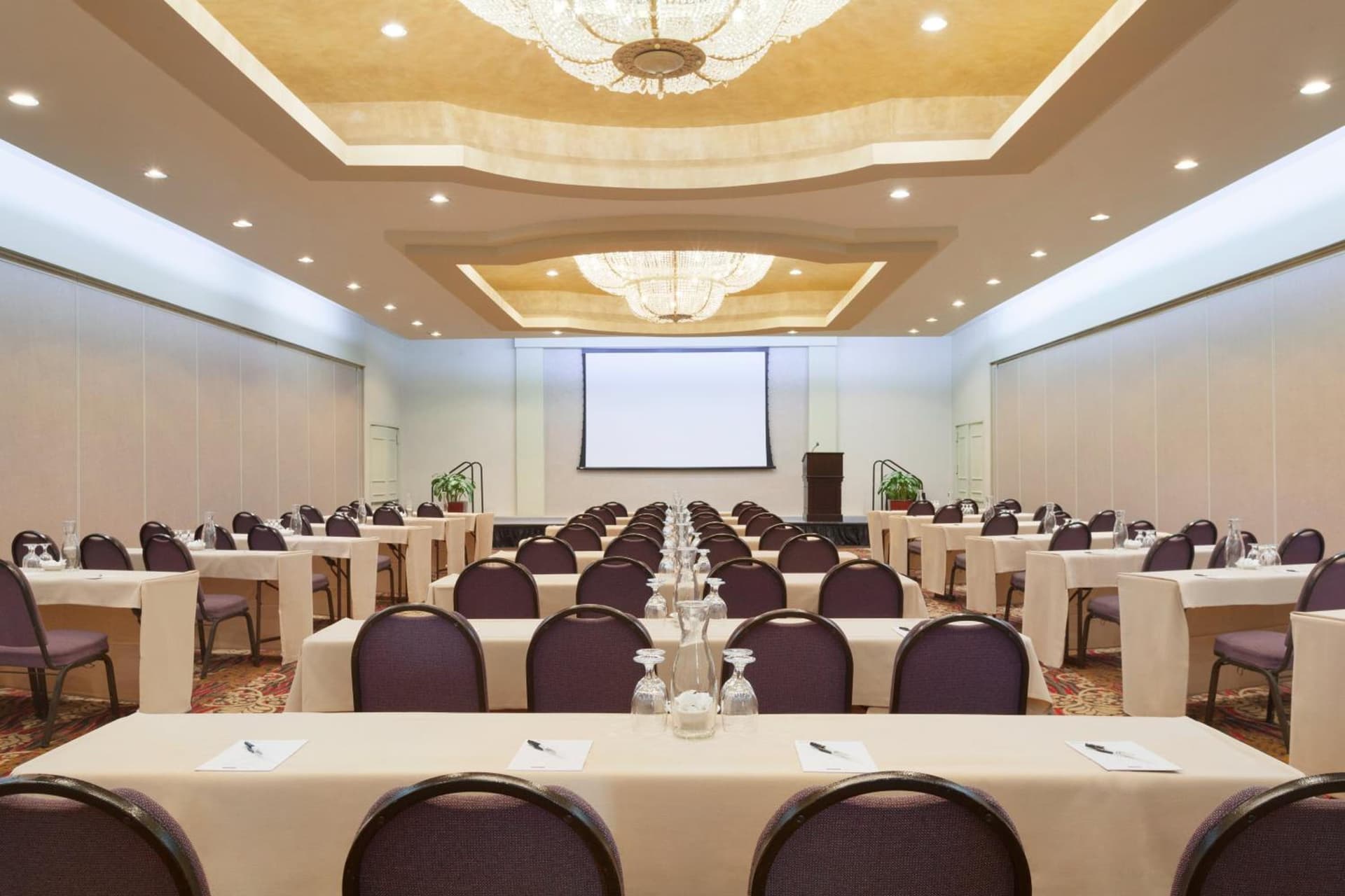 USC Hotel gallery photo in Los Angeles, CA — image 18