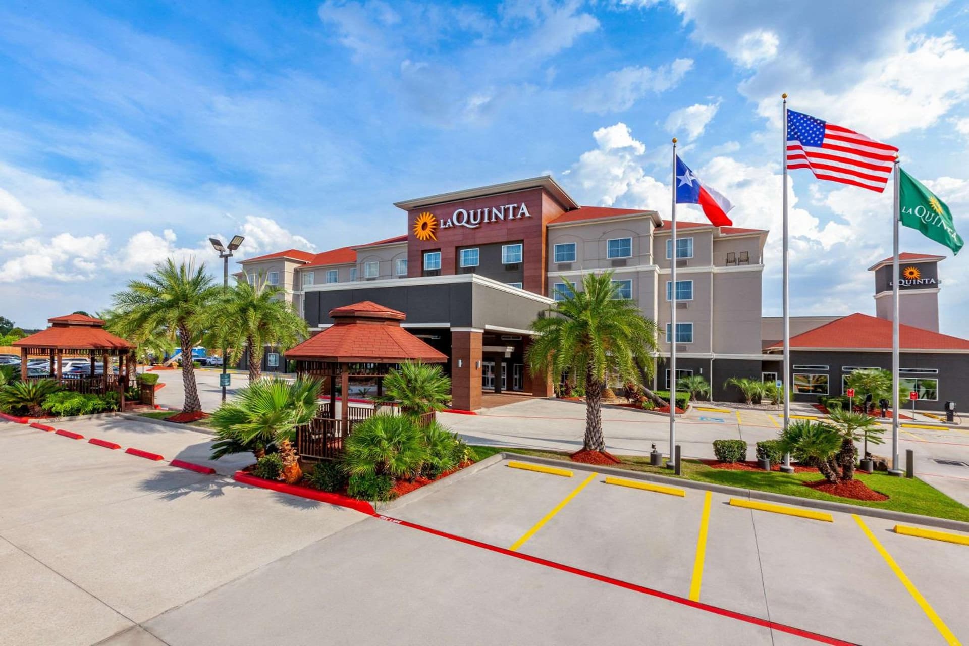 La Quinta by Wyndham Houston Channelview featured exterior or lobby in Houston, TX — similar hotel