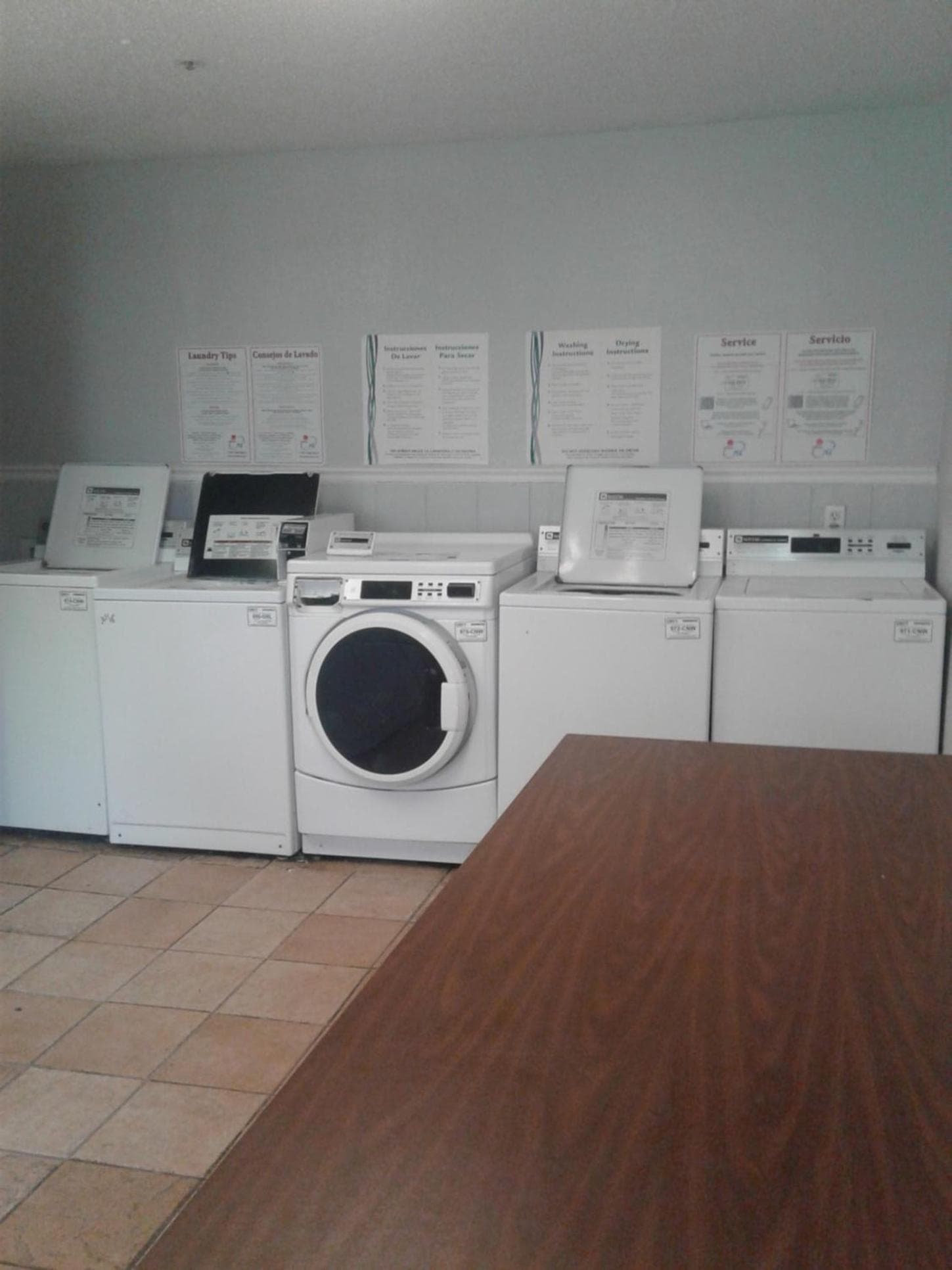InTown Suites Extended Stay San Antonio TX - Perrin Beitel Road interior in San Antonio, TX — gallery photo 2