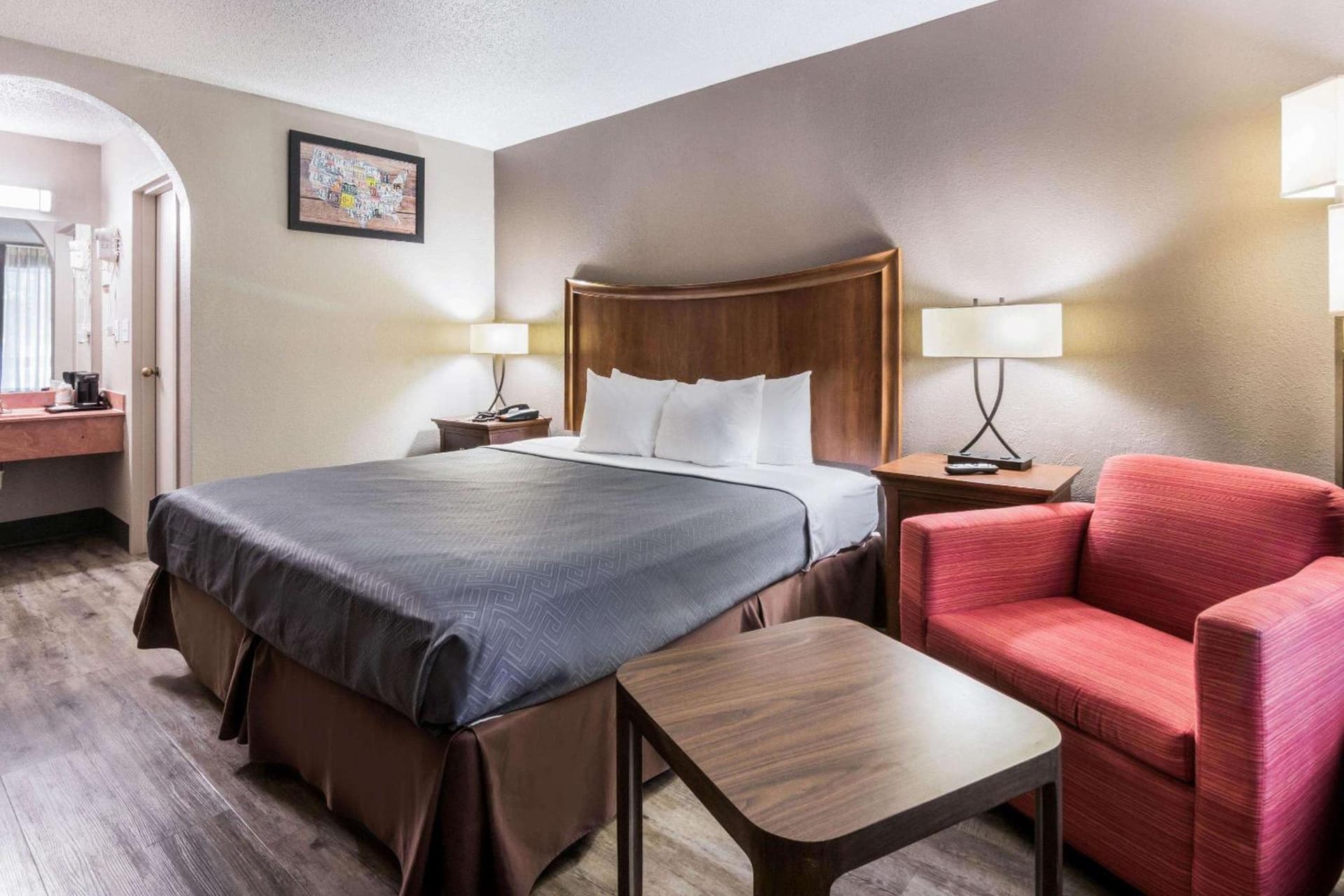 Econo Lodge Gainesville Downtown Area interior in Gainesville, GA — gallery photo 2