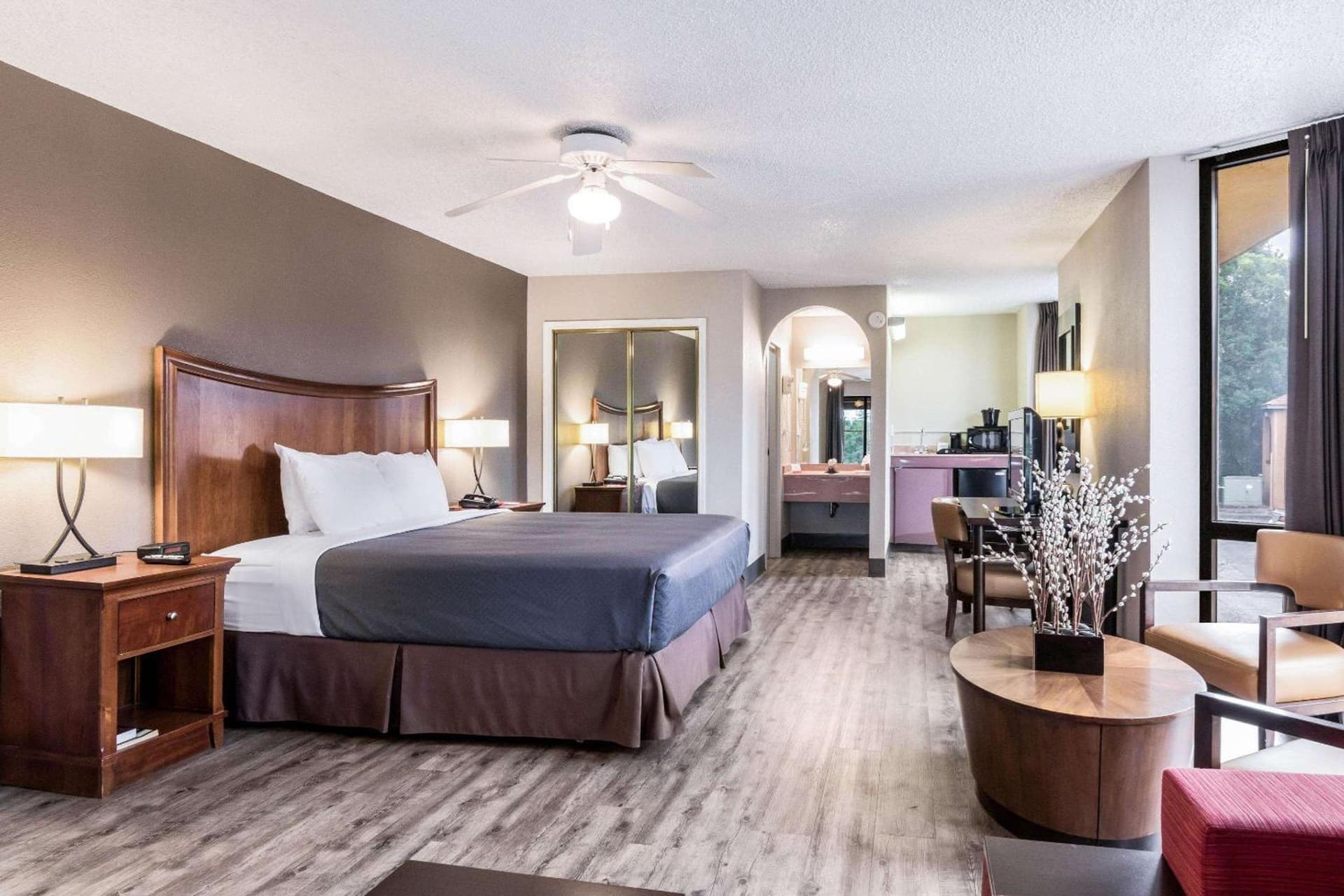 Econo Lodge Gainesville Downtown Area gallery photo in Gainesville, GA — image 15