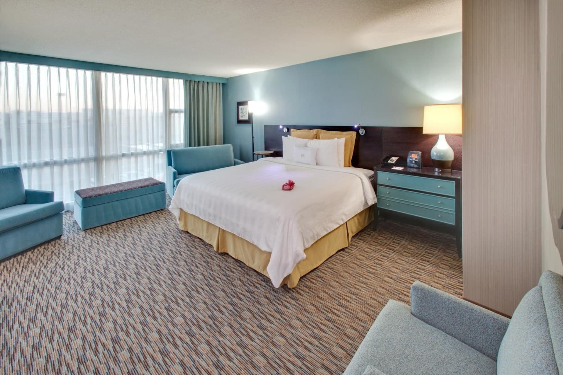 Crowne Plaza Hotel Glen Ellyn/Lombard by IHG gallery photo in Glen Ellyn, IL — image 8
