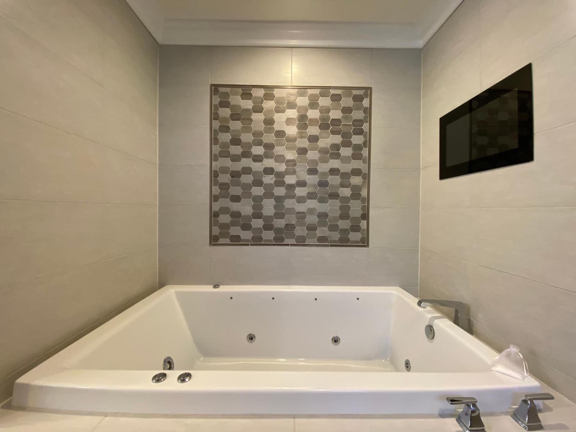 Quality Inn & Suites Santa Maria gallery photo in Santa Maria, CA — image 48
