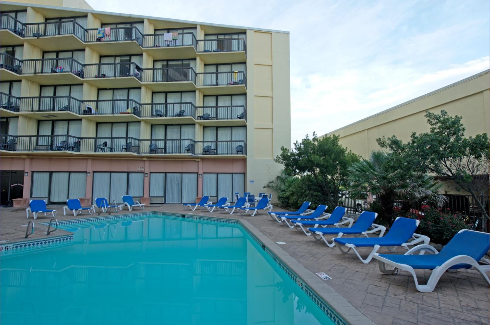 Wyndham Virginia Beach Oceanfront gallery photo in Virginia Beach, VA — image 16
