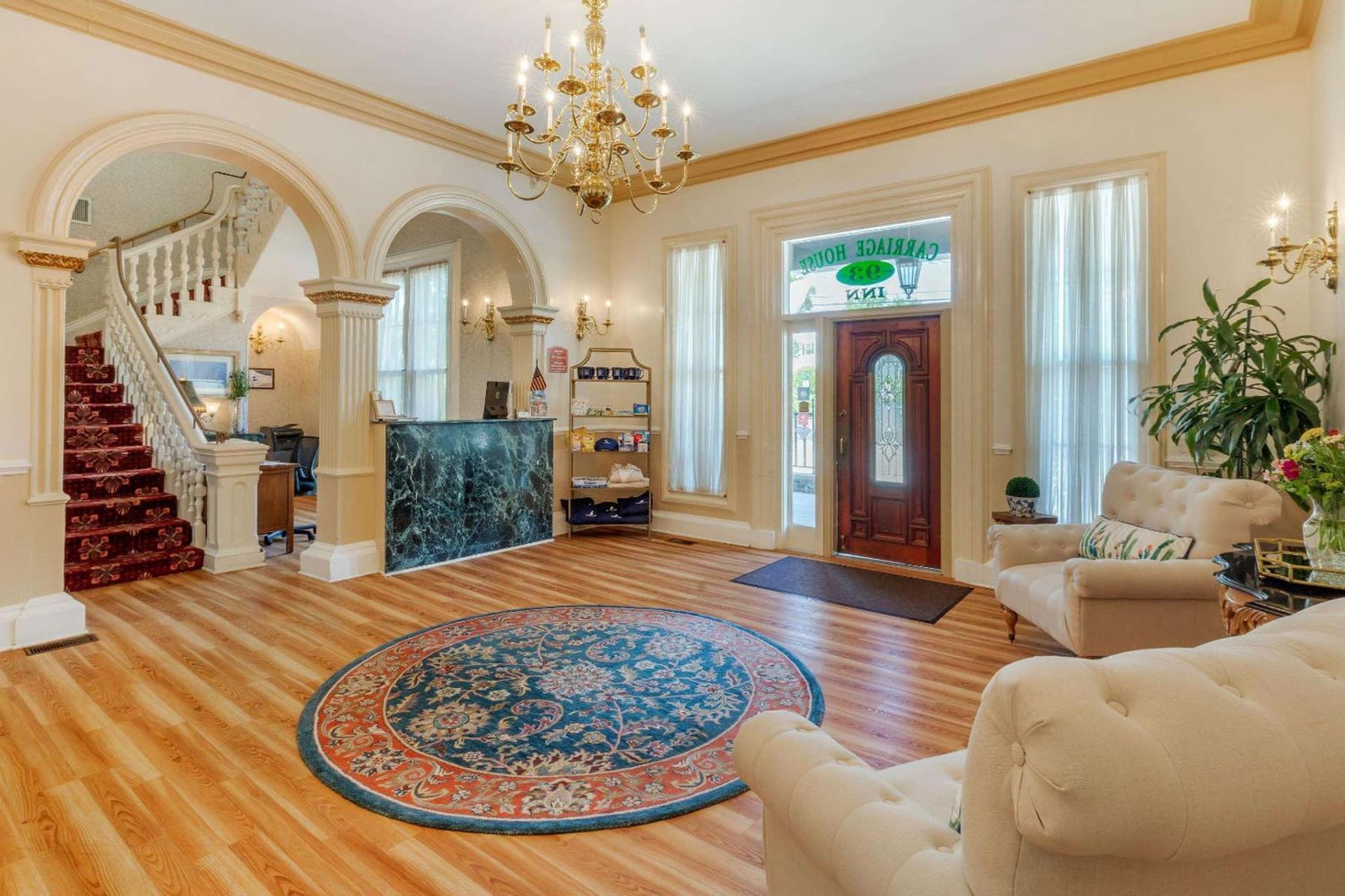 The Carriage House Inn Newport interior in Middletown, RI — gallery photo 2