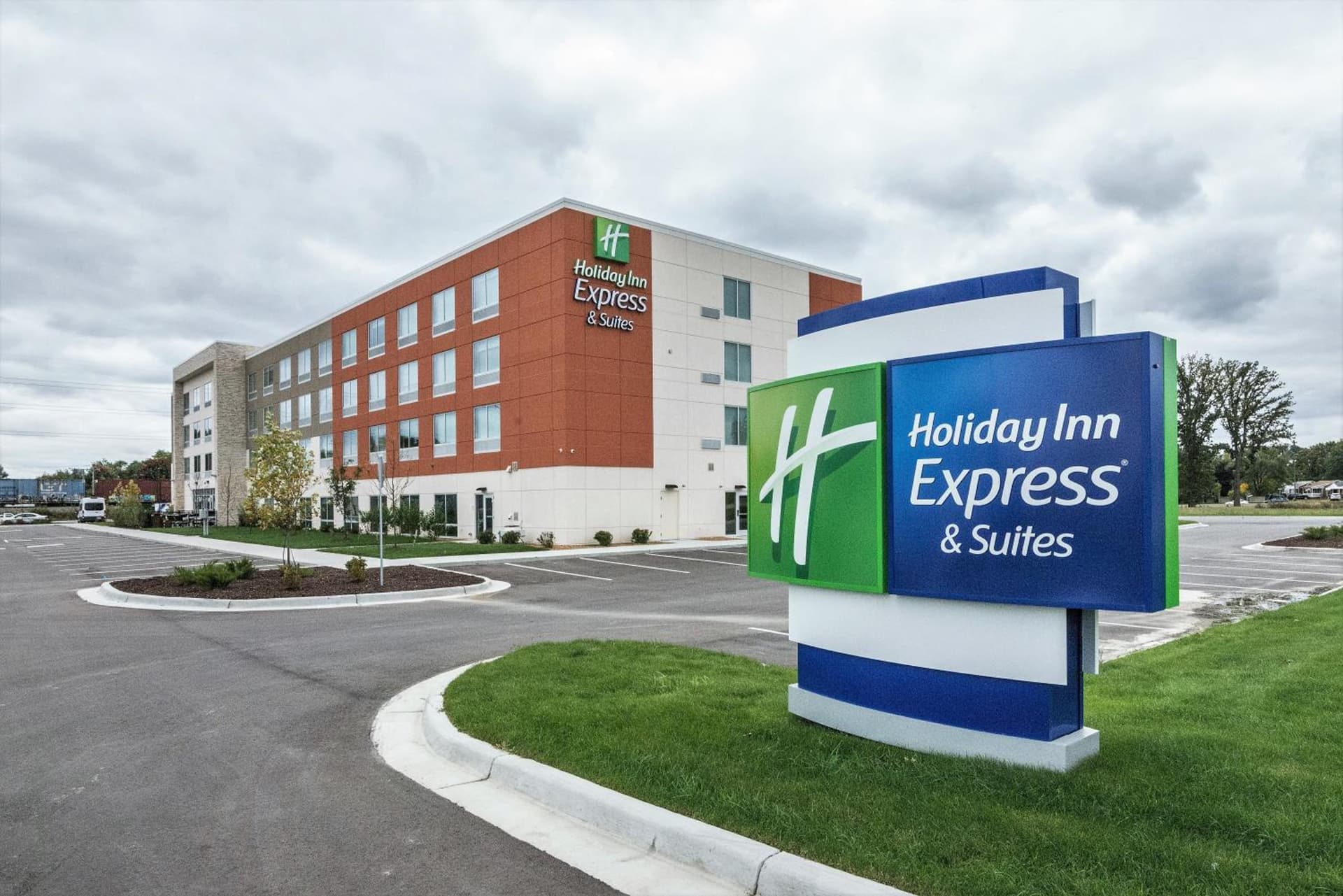 Holiday Inn Express & Suites Allen Park by IHG gallery photo in Allen Park, MI — image 18