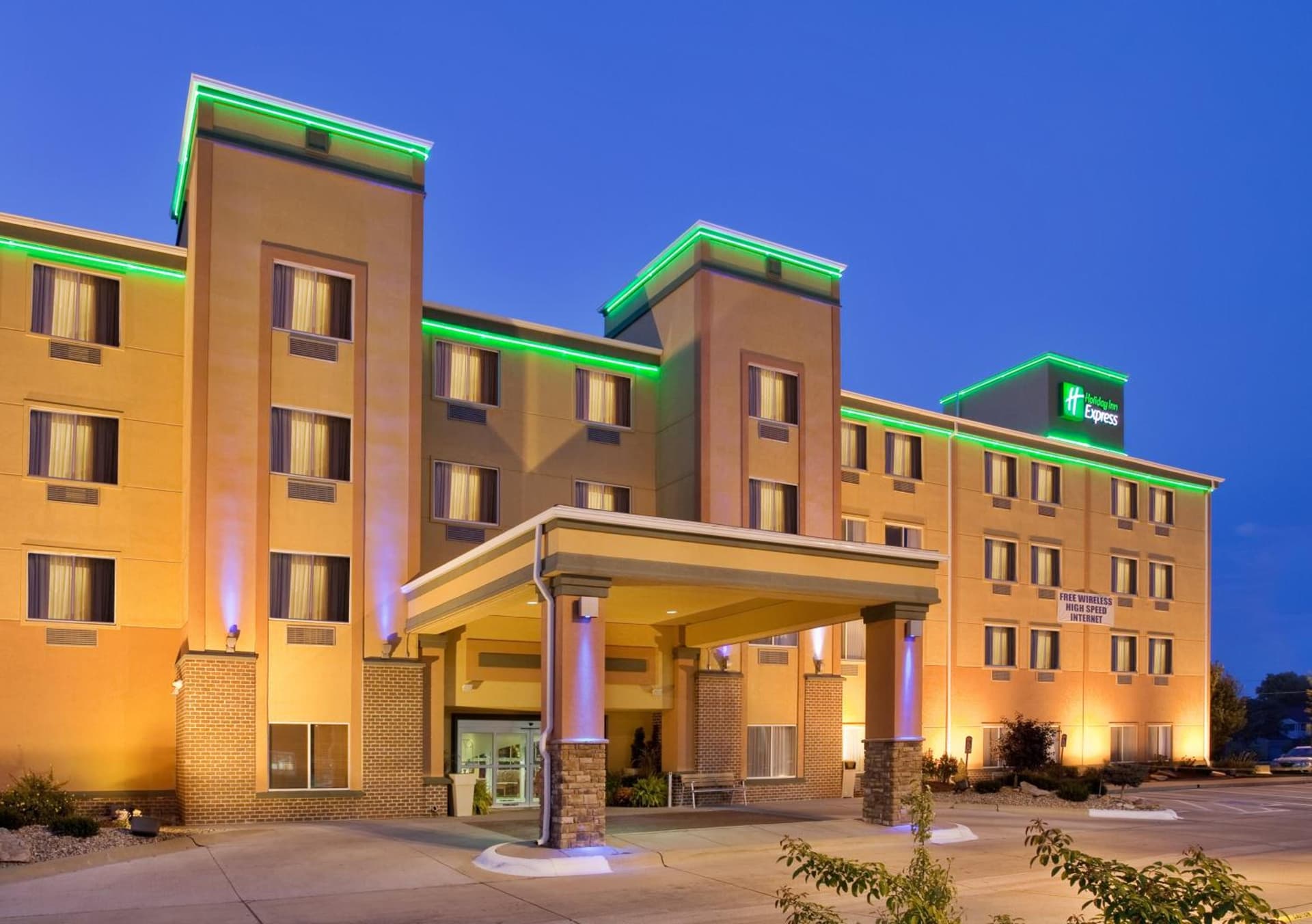 Holiday Inn Express Fremont by IHG featured exterior or lobby in Fremont, NE — similar hotel