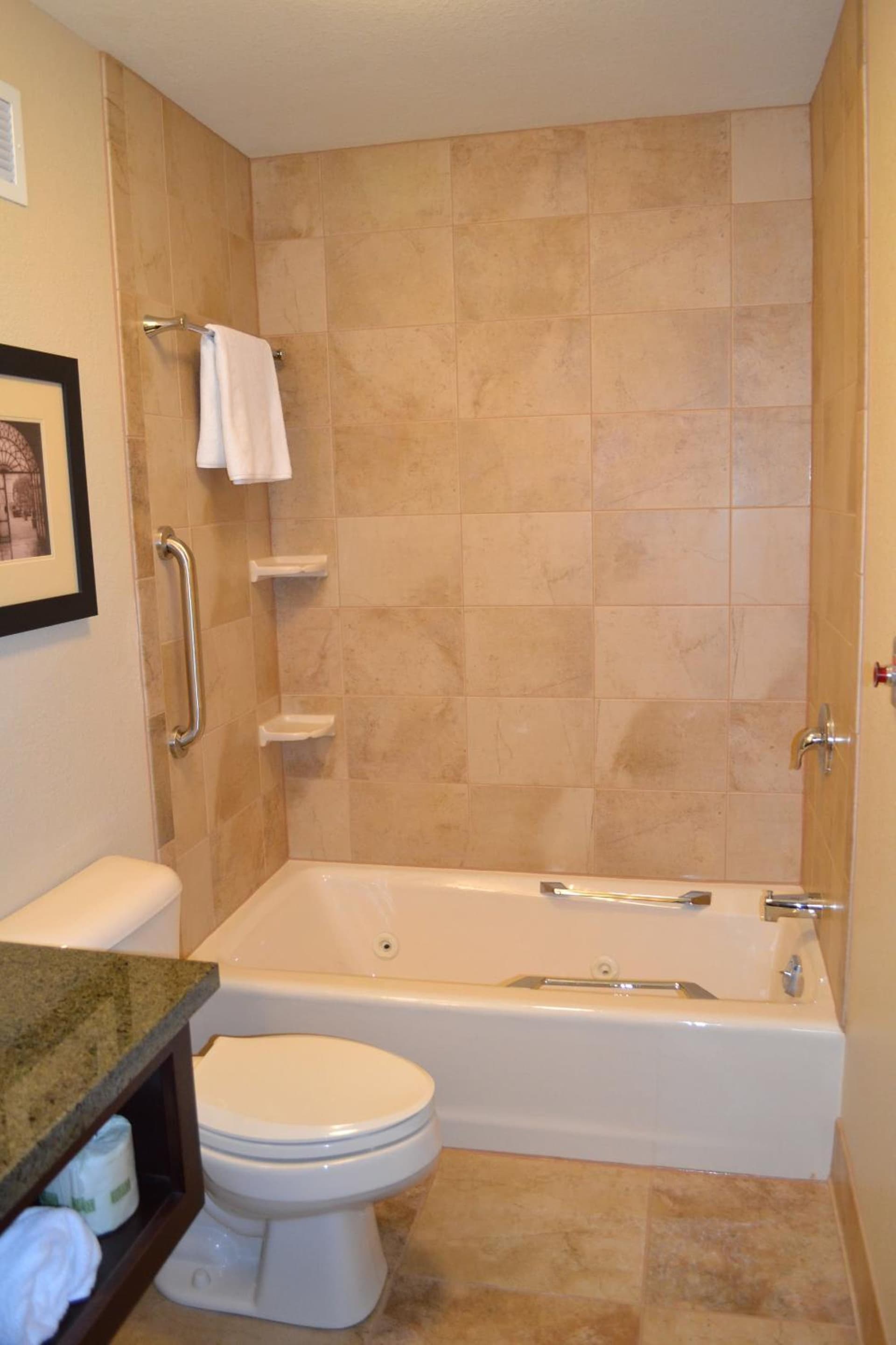 Holiday Inn Eau Claire South I-94 by IHG gallery photo in Eau Claire, WI — image 37