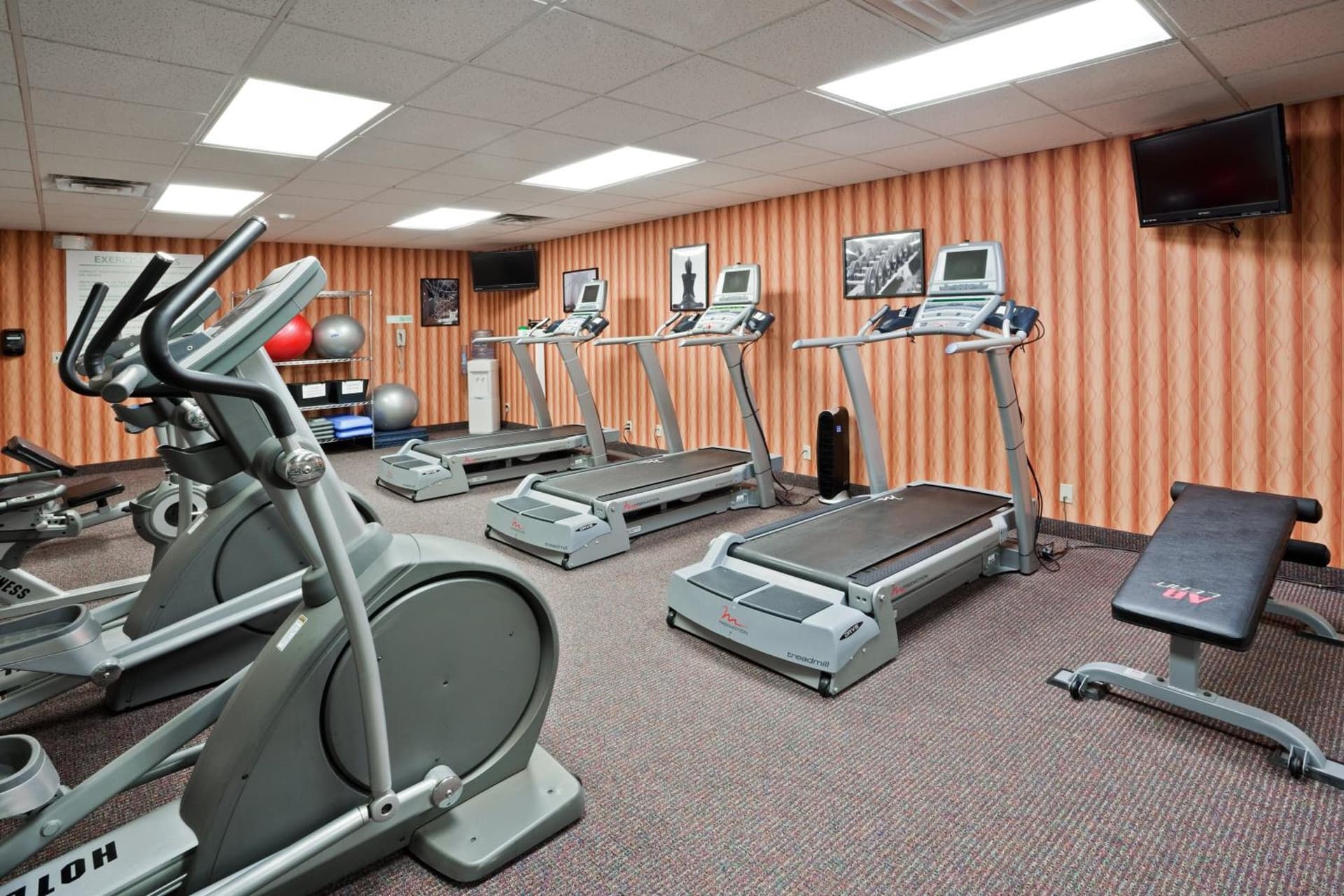 Holiday Inn Sioux Falls-City Center by IHG property views in Sioux Falls, SD — gallery photo 3