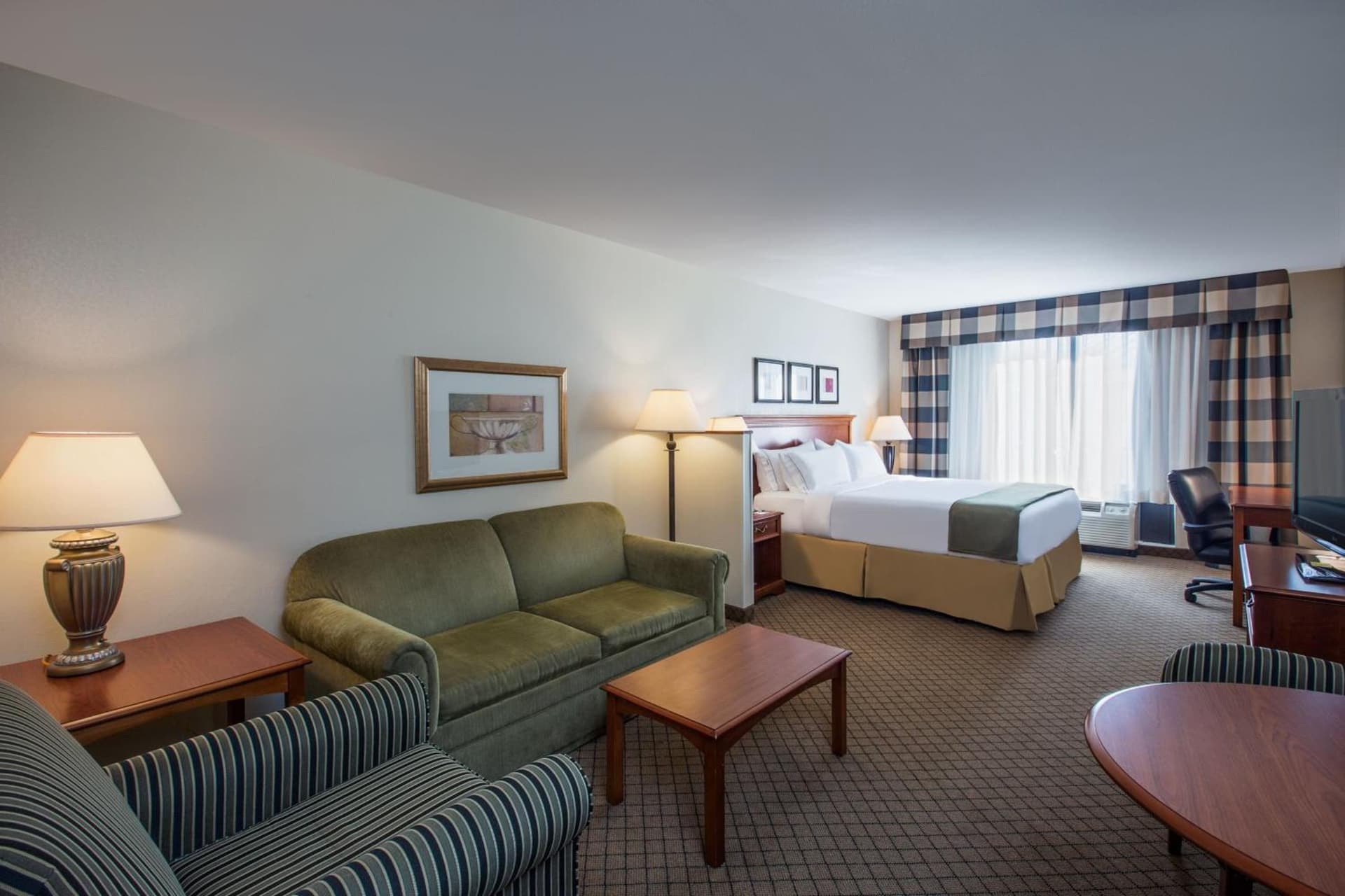 Holiday Inn Express Hotel & Suites Jackson - Flowood by IHG property views in Flowood, MS — gallery photo 3