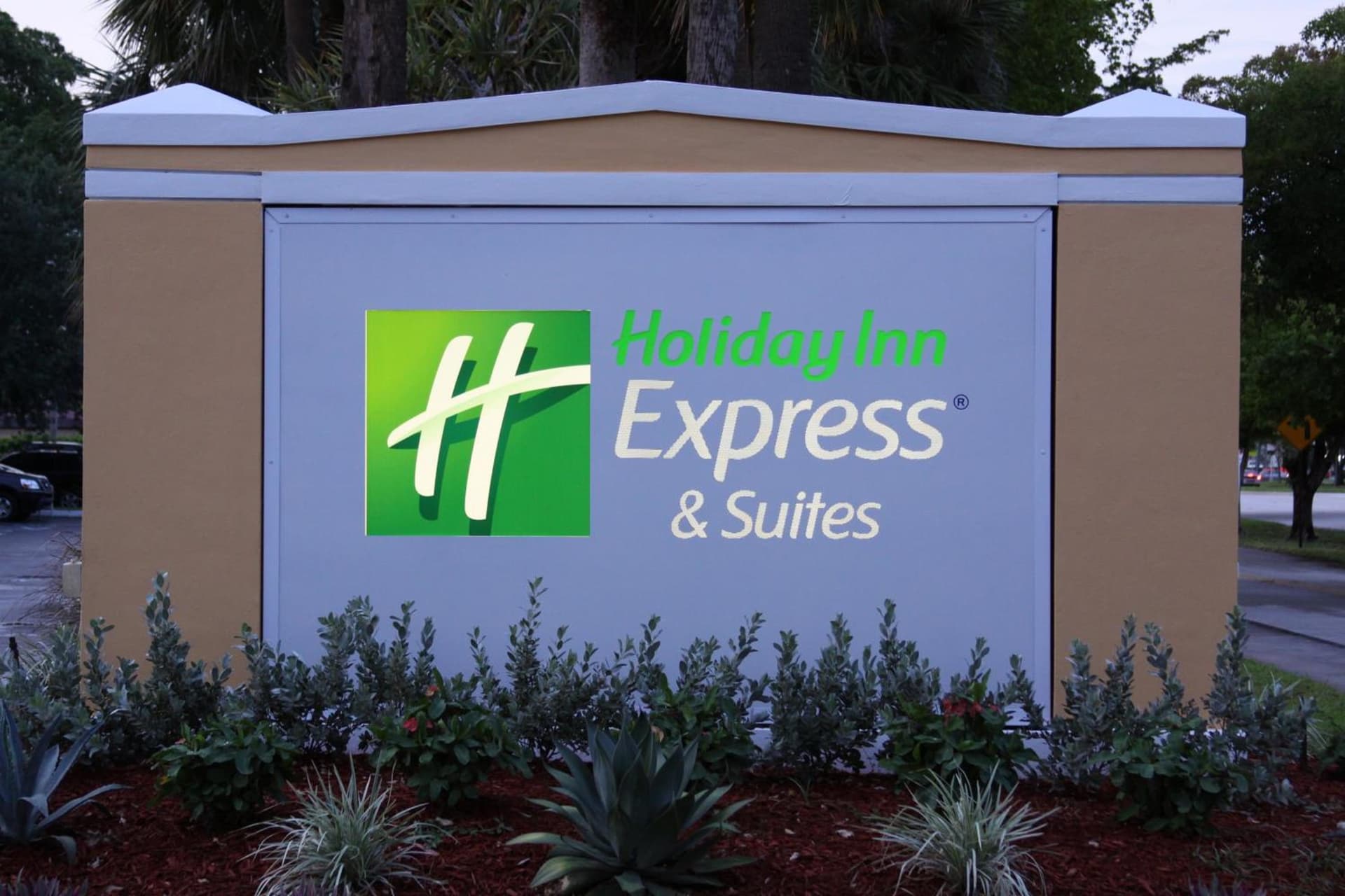 Holiday Inn Express Hotel & Suites Ft. Lauderdale-Plantation by IHG gallery photo in Plantation, FL — image 23