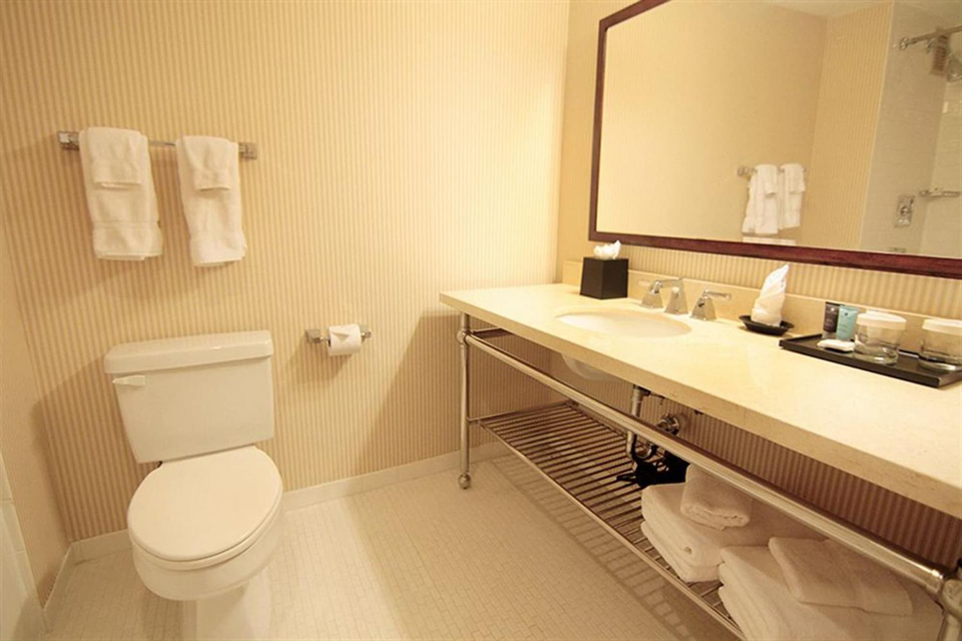 Fort Pontchartrain Detroit, a Wyndham Hotel gallery photo in Detroit, MI — image 58