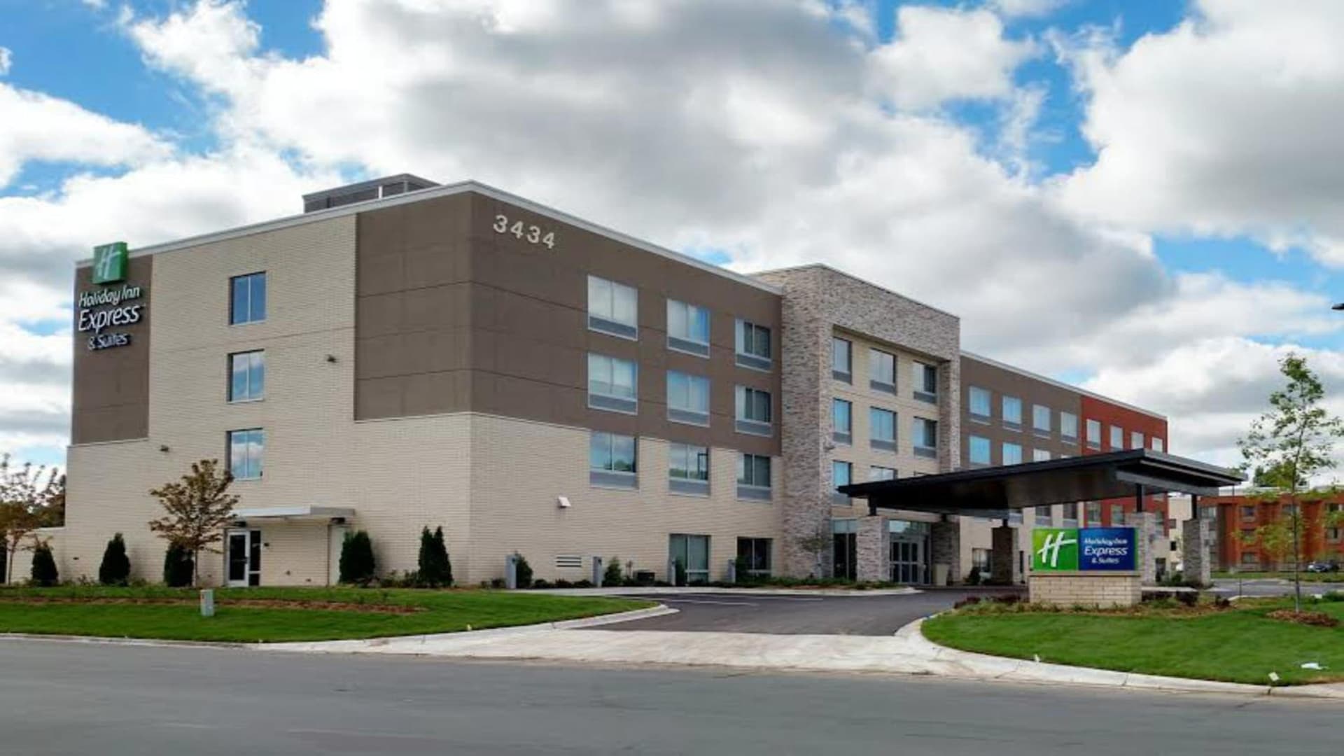 Holiday Inn Express & Suites Eagan - Minneapolis Area by IHG featured exterior or lobby in Eagan, MN — similar hotel