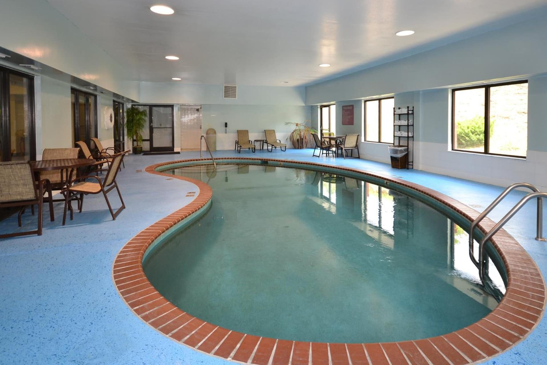 Holiday Inn Express Dublin by IHG interior in Dublin, VA — gallery photo 2
