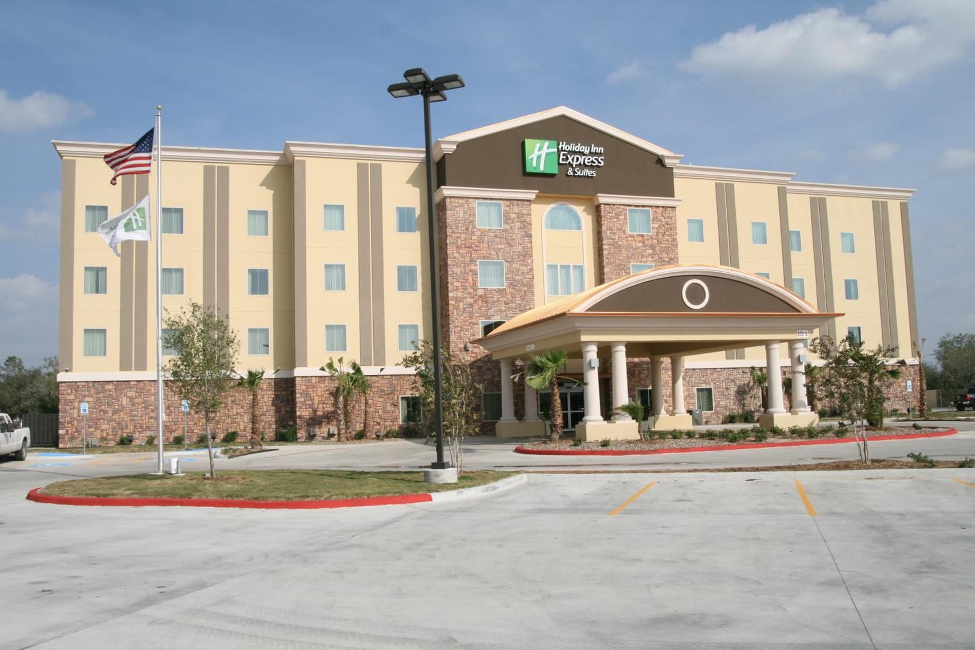 Holiday Inn Express & Suites George West by IHG featured exterior or lobby in George West, TX — similar hotel