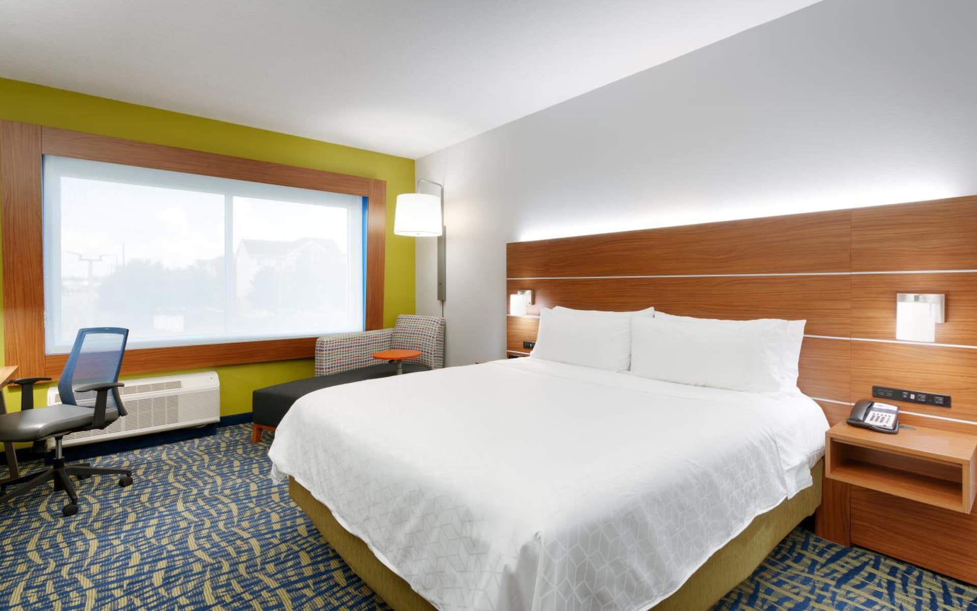 Holiday Inn Express & Suites - Gainesville I-75 by IHG gallery photo in Gainesville, FL — image 17