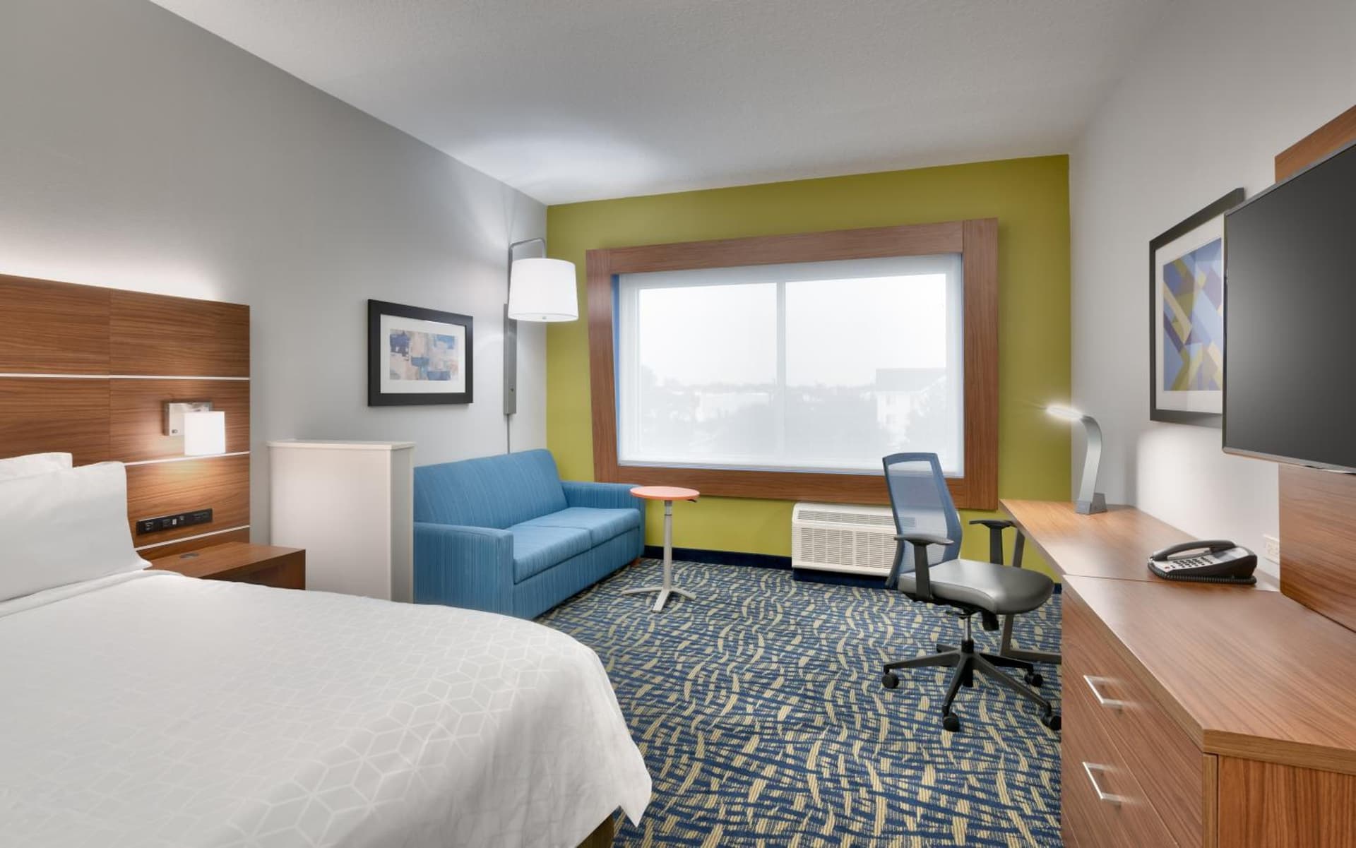 Holiday Inn Express & Suites - Gainesville I-75 by IHG property views in Gainesville, FL — gallery photo 3