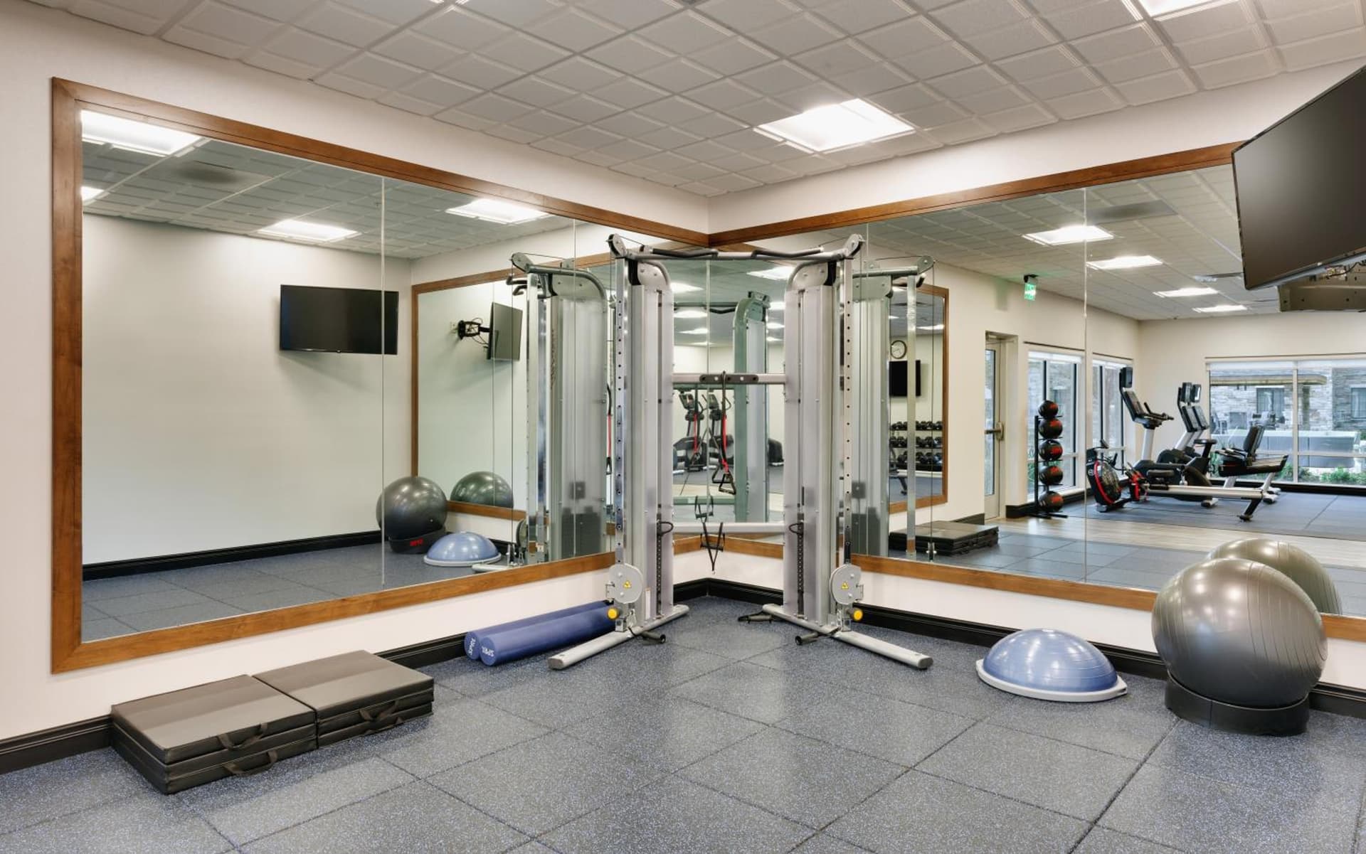 Holiday Inn Express & Suites - Gainesville I-75 by IHG gallery photo in Gainesville, FL — image 40