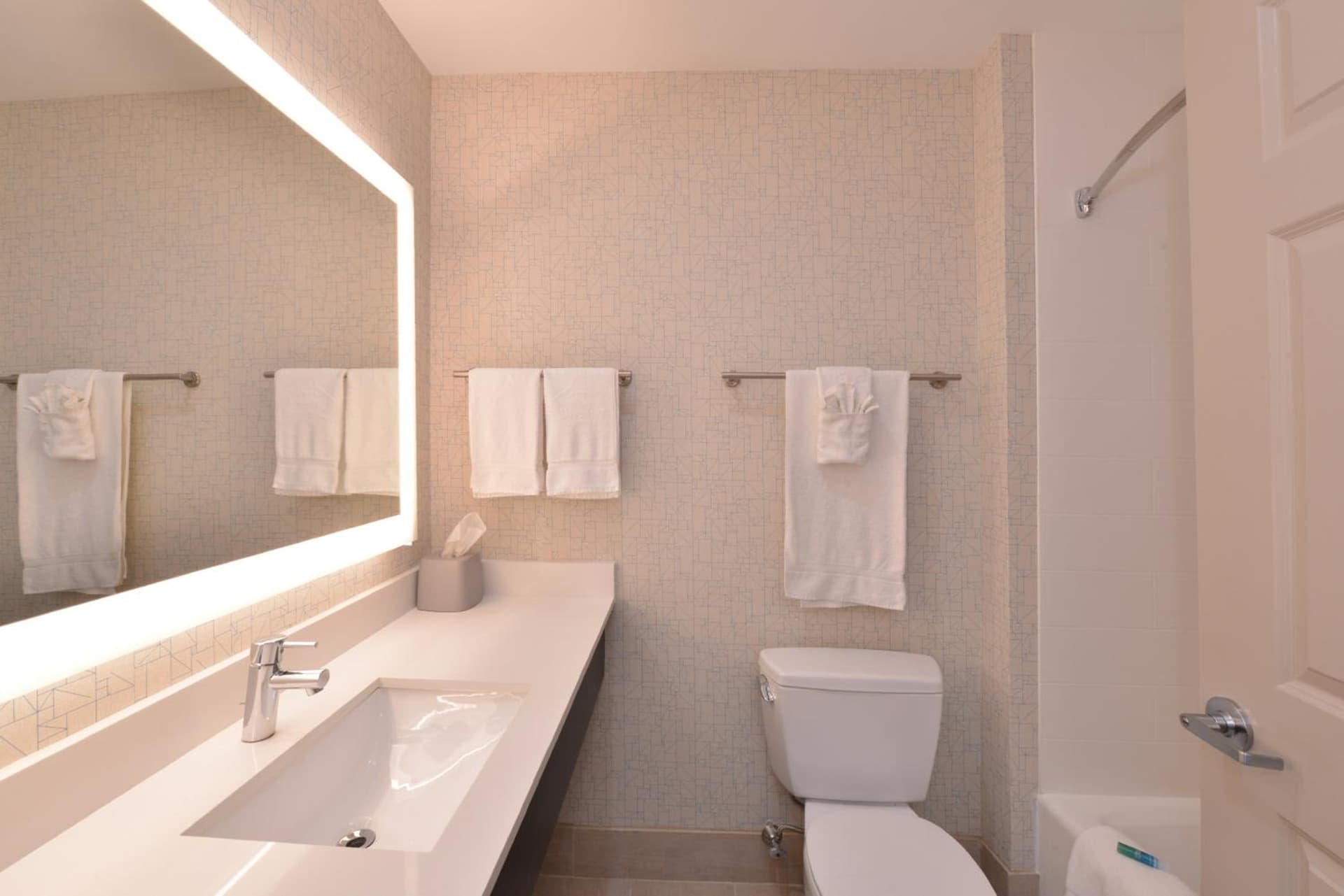Holiday Inn Express Mystic by IHG gallery photo in Mystic, CT — image 10
