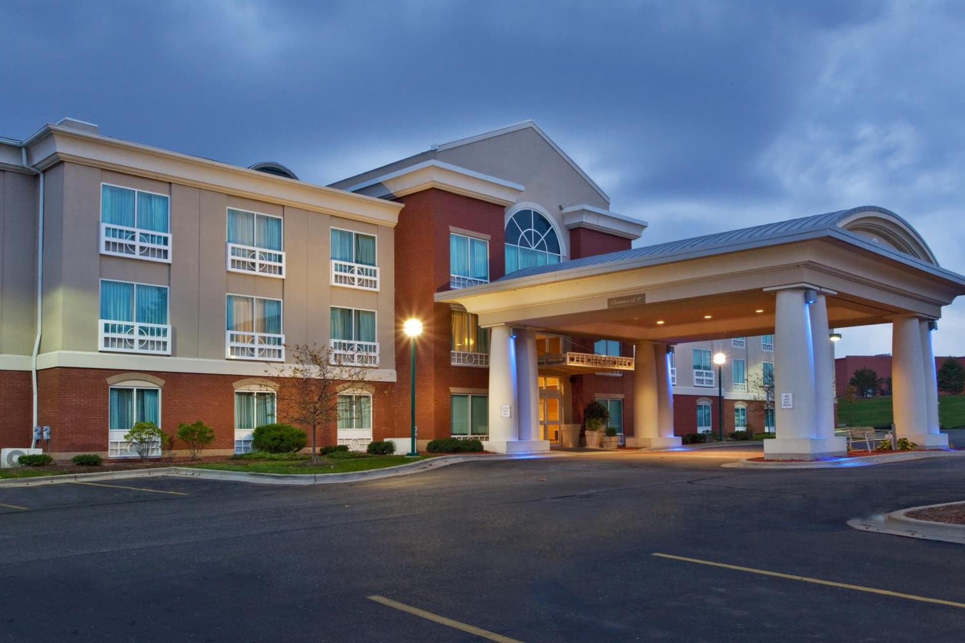 Holiday Inn Express Hotel & Suites Grand Rapids-North by IHG featured exterior or lobby in Grand Rapids, MI — similar hotel