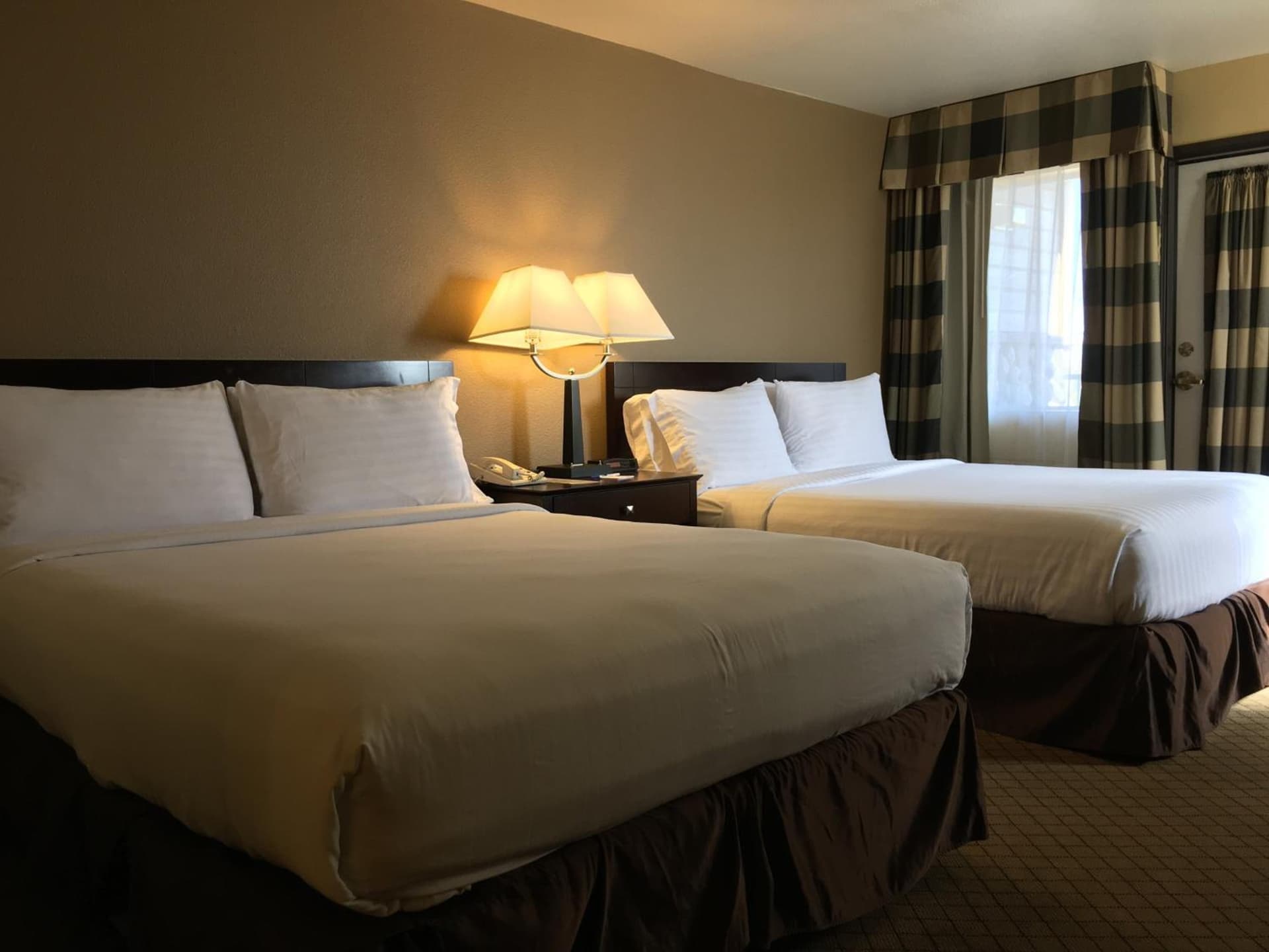 Holiday Inn Express Fallon by IHG interior in Fallon, NV — gallery photo 2