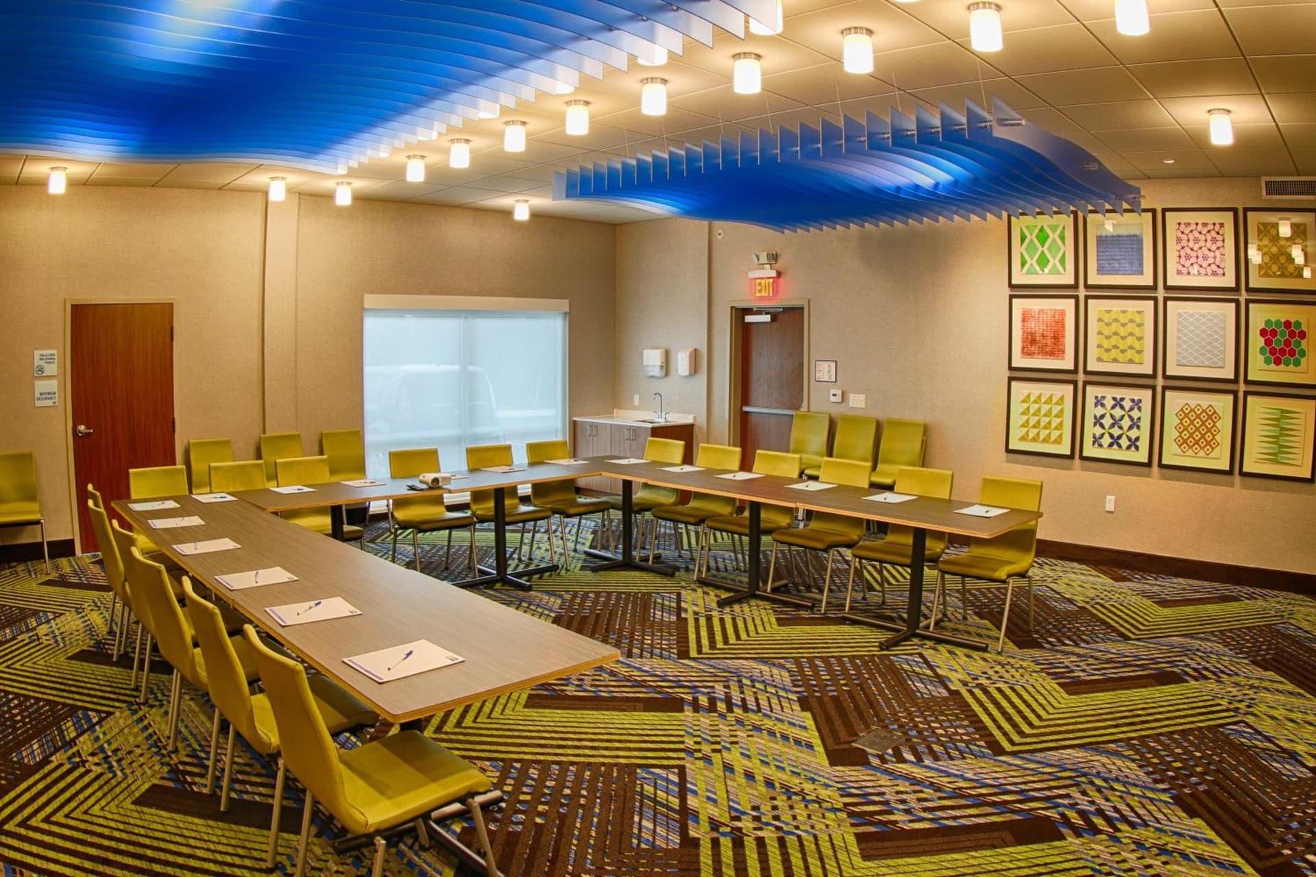 Holiday Inn Express & Suites - Detroit Northwest - Livonia by IHG gallery photo in Livonia, MI — image 21