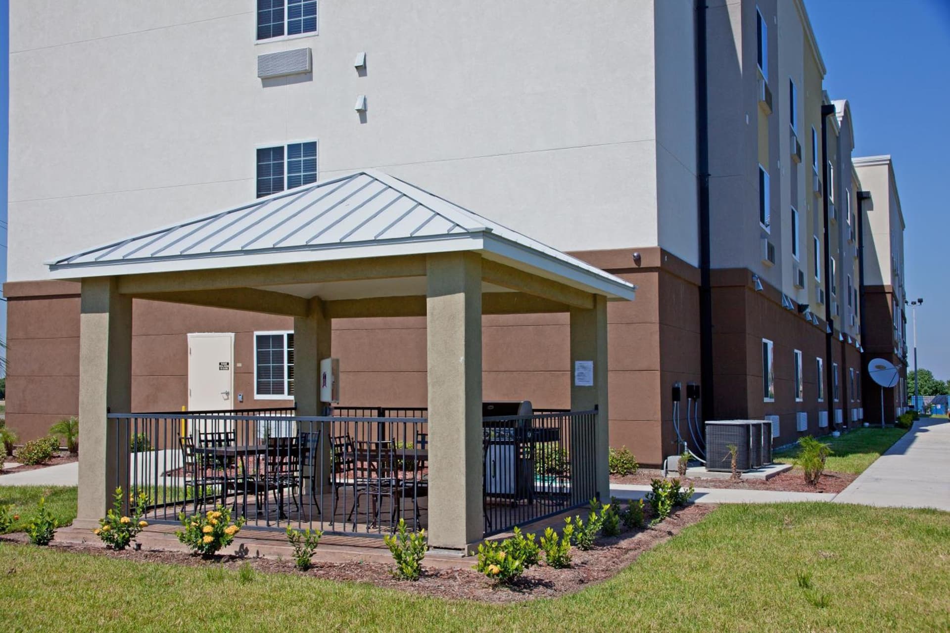 Candlewood Suites - Texas City by IHG gallery photo in Texas City, TX — image 28
