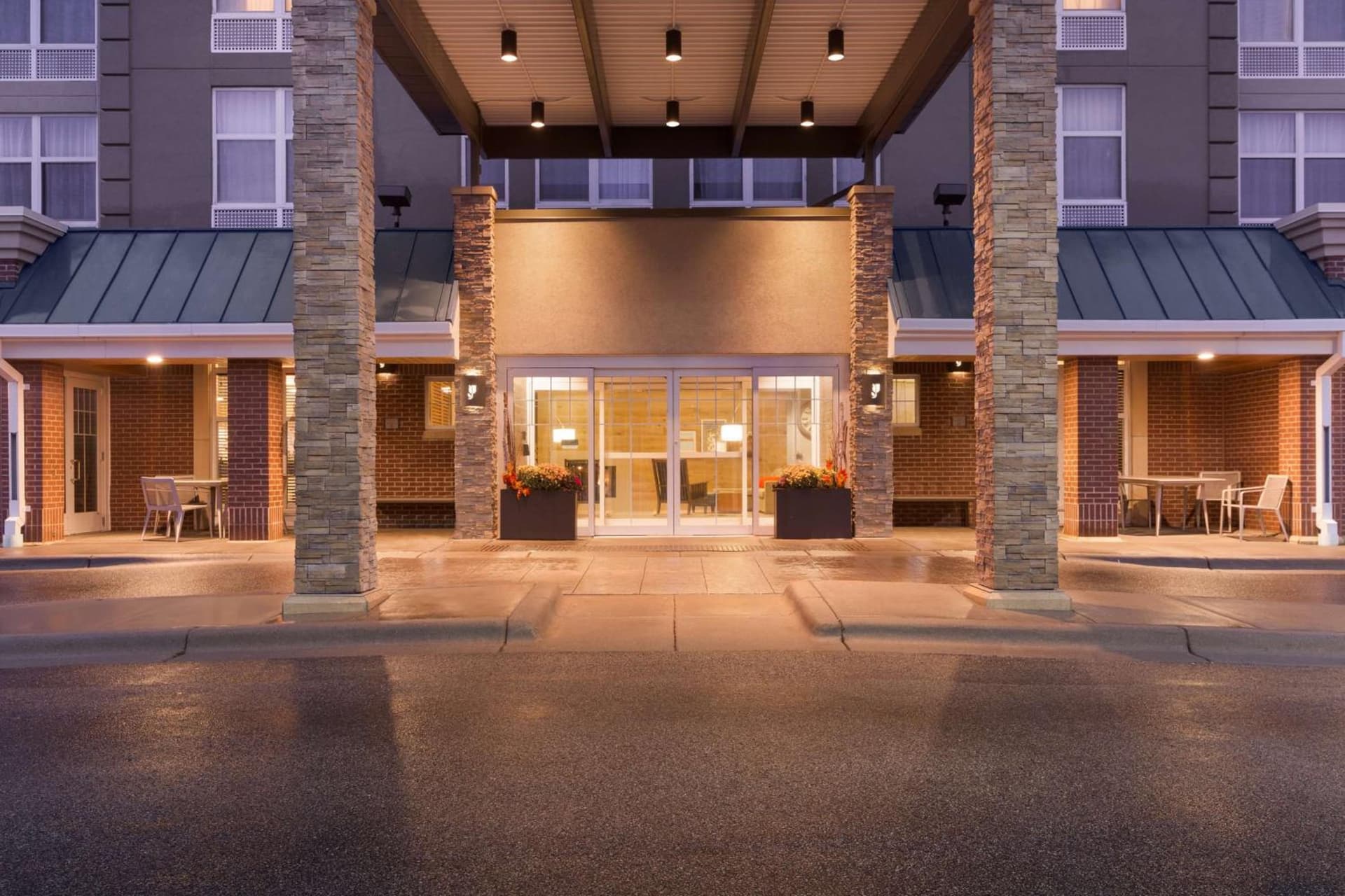 Country Inn & Suites by Radisson, Bloomington at Mall of America, MN gallery photo in Bloomington, MN — image 46