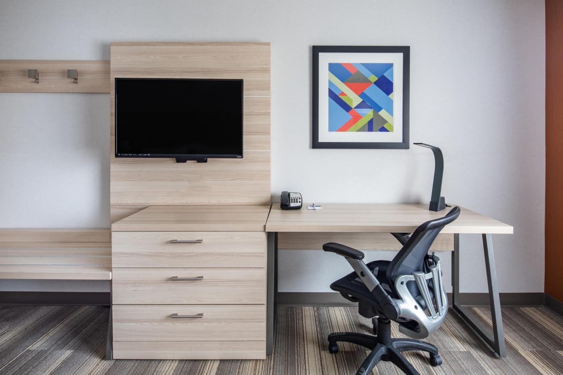 Holiday Inn Express Ontario by IHG interior in Creekside, CA — gallery photo 2