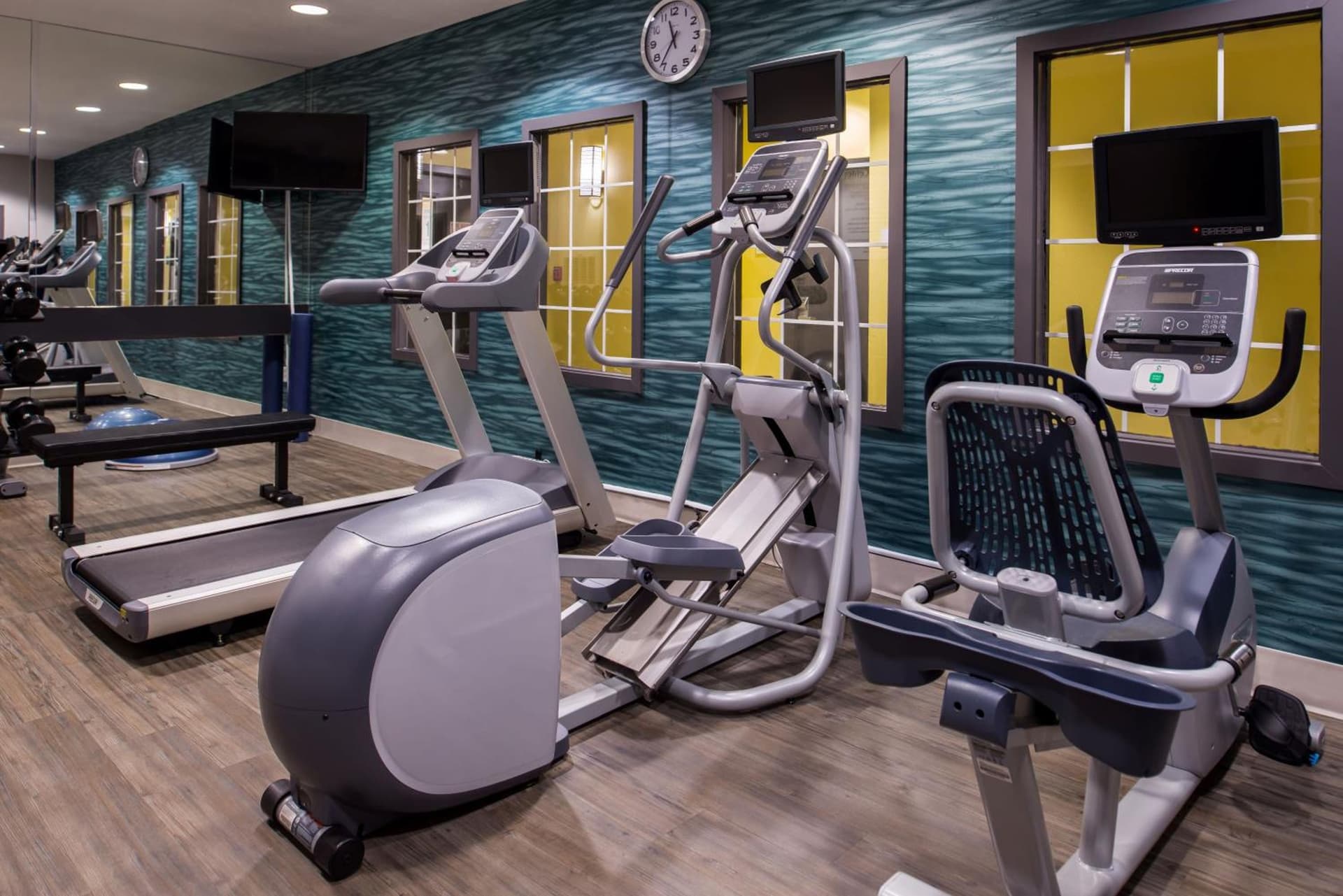 Holiday Inn and Suites Addison by IHG interior in Addison, TX — gallery photo 2