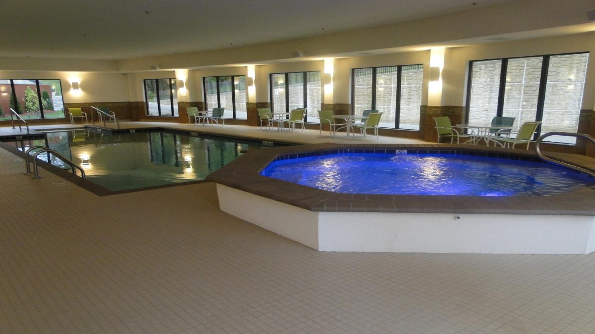 Holiday Inn Express Hotel & Suites Columbia Univ Area-Hwy 63 by IHG gallery photo in Columbia, MO — image 29
