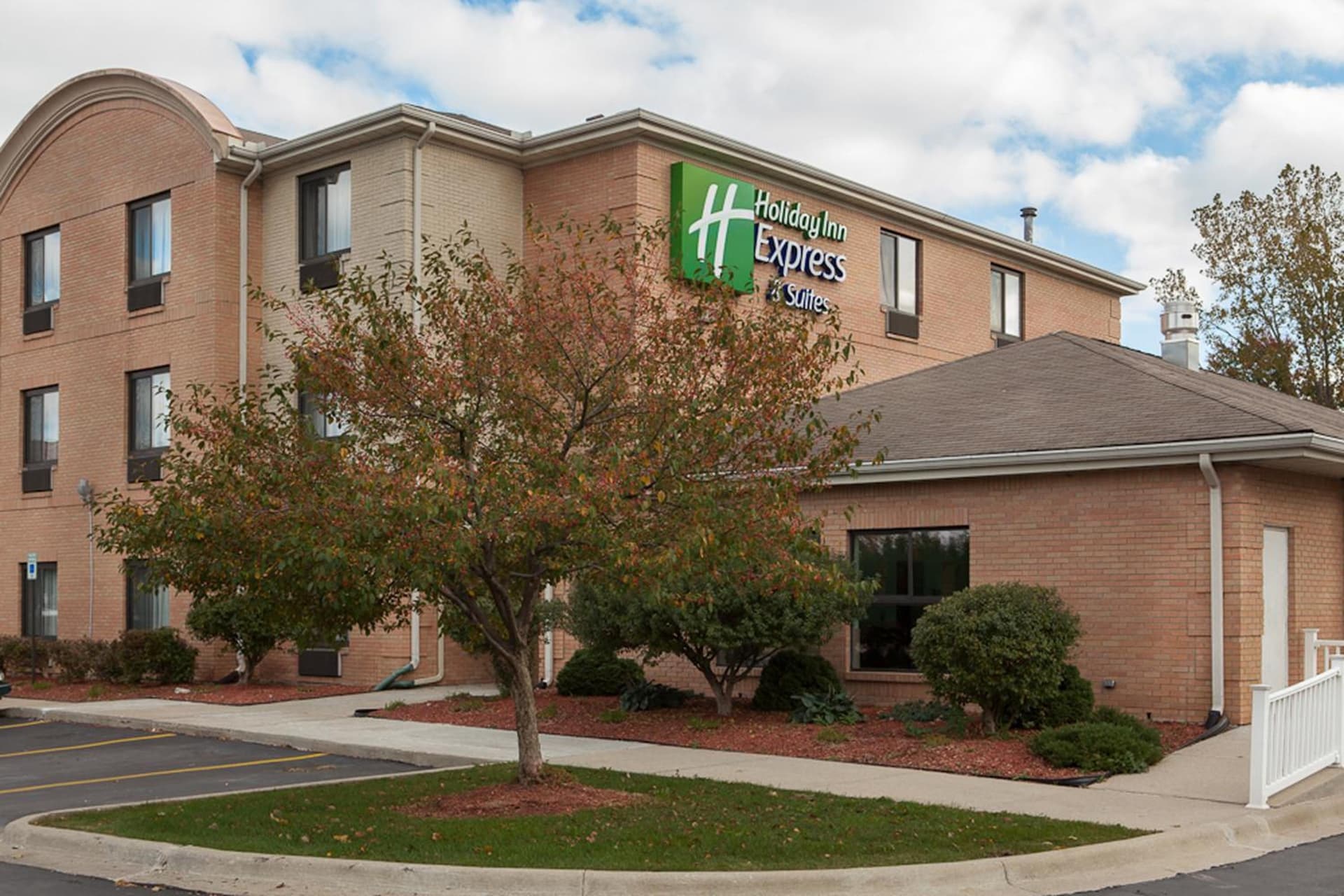Holiday Inn Express Hotel & Suites Canton by IHG gallery photo in Canton — image 24