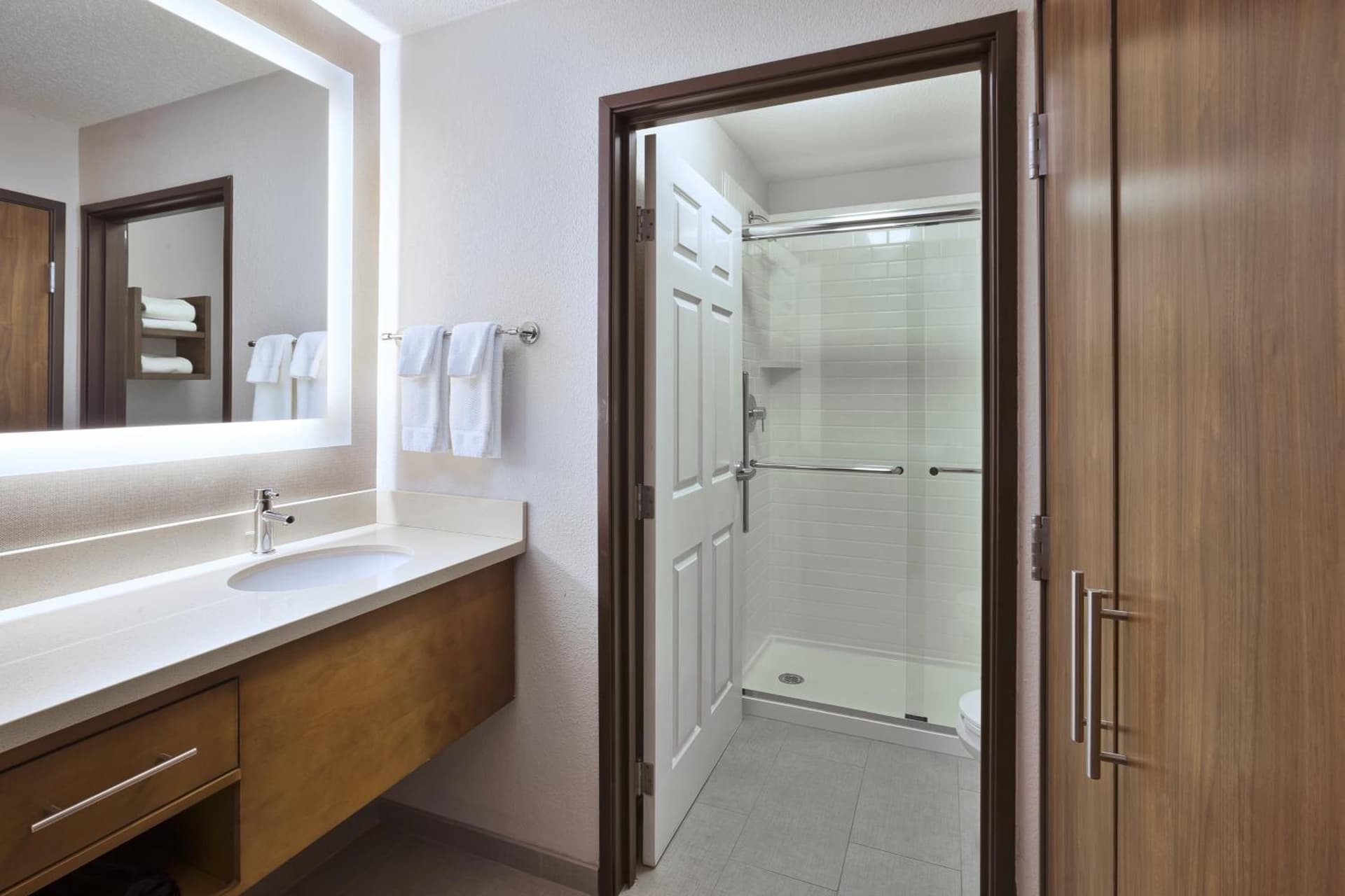Staybridge Suites Columbia-Highway 63 & I-70 by IHG gallery photo in Columbia, MO — image 56