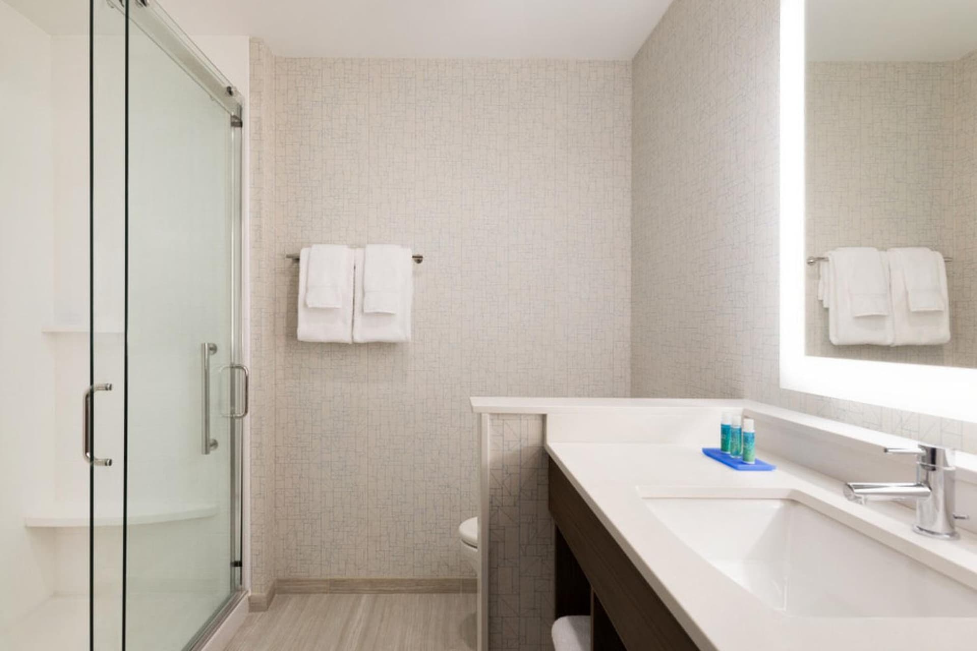 Holiday Inn Express & Suites - Cincinnati NE - Red Bank Road by IHG gallery photo in Cincinnati, OH — image 14