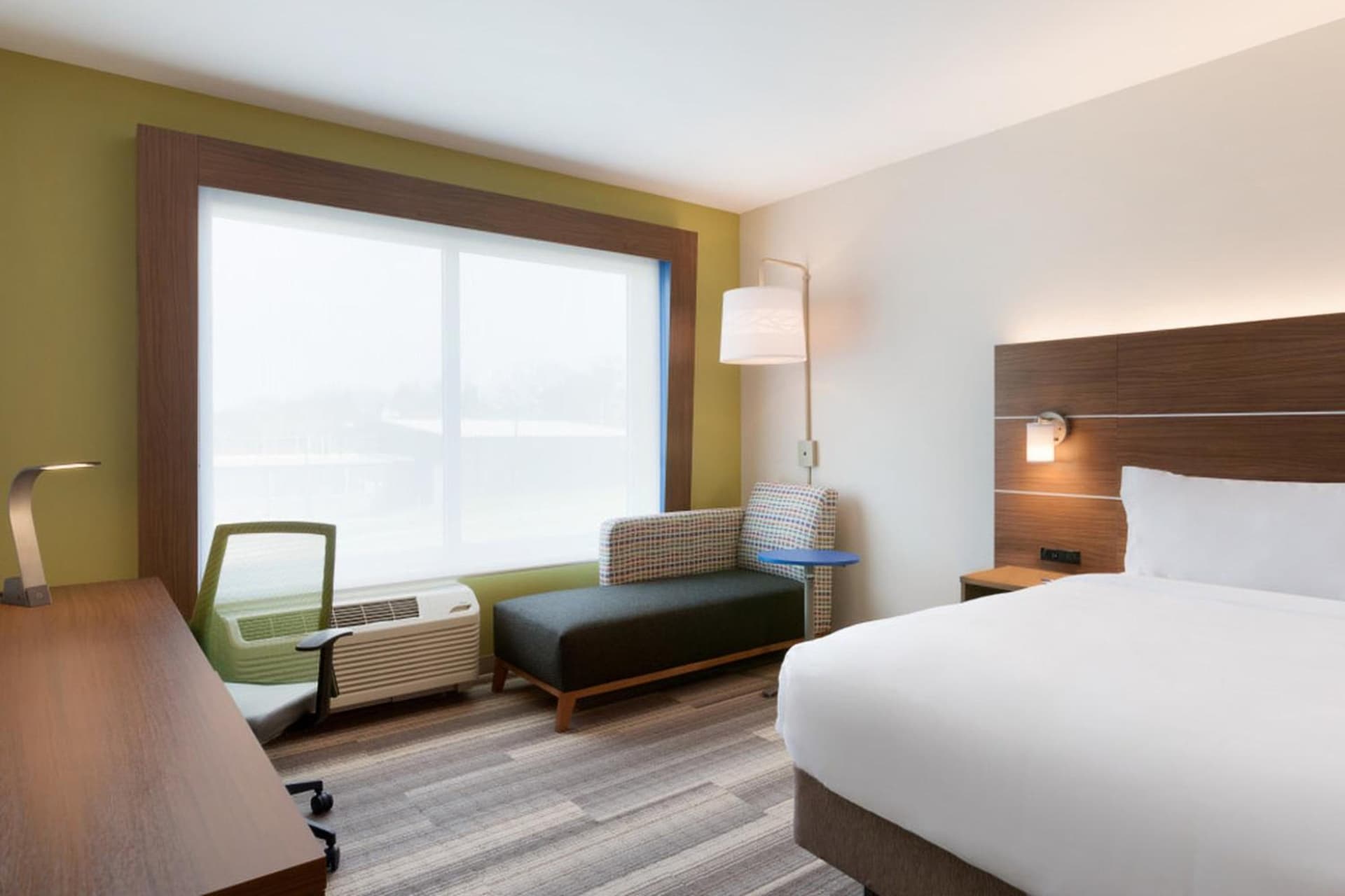 Holiday Inn Express & Suites - Cincinnati NE - Red Bank Road by IHG gallery photo in Cincinnati, OH — image 19