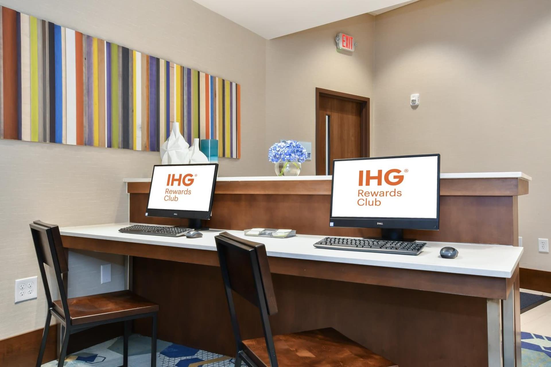 Holiday Inn Express & Suites Charlotte - Ballantyne by IHG property views in Charlotte, NC — gallery photo 3
