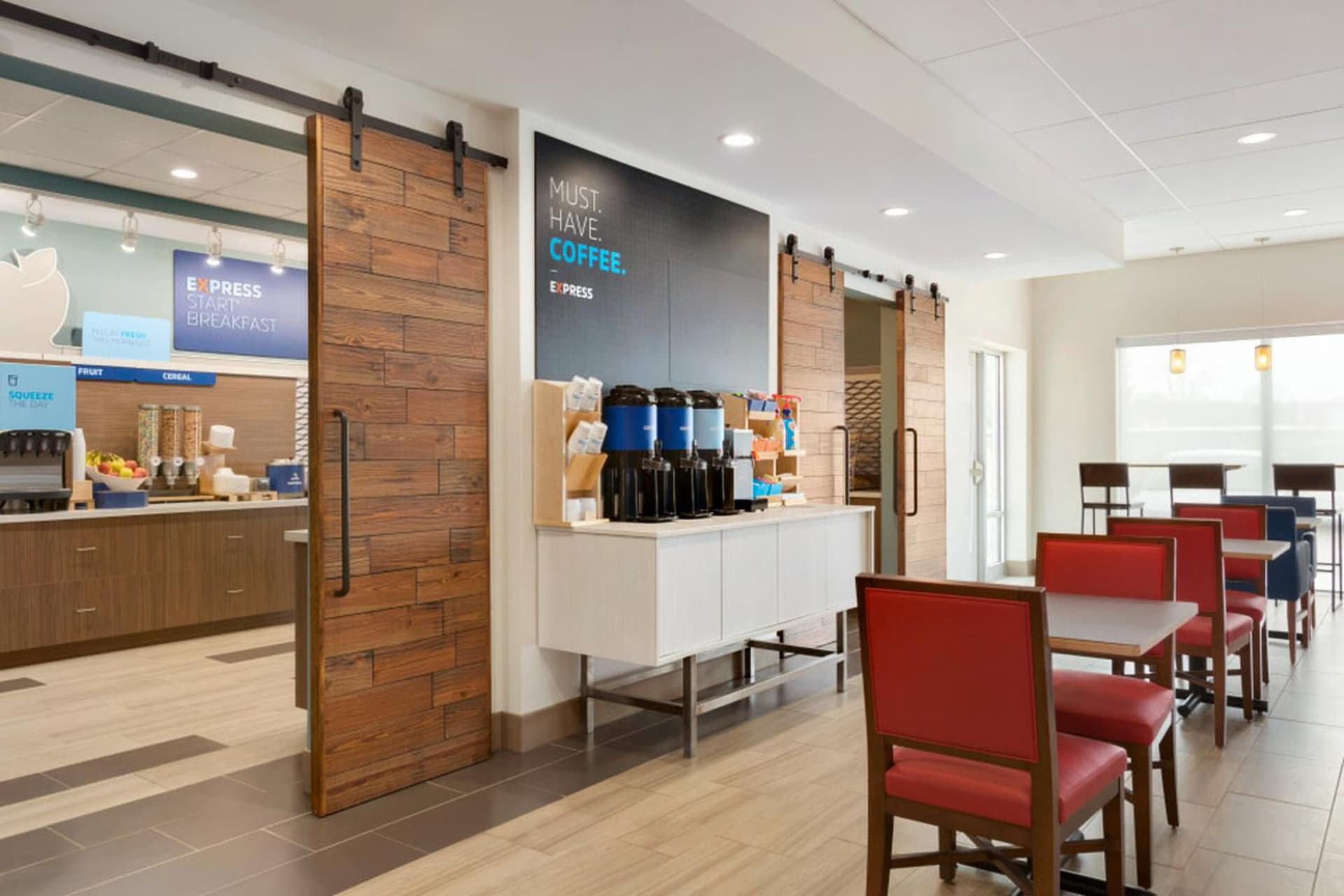 Holiday Inn Express & Suites - Cincinnati NE - Red Bank Road by IHG gallery photo in Cincinnati, OH — image 15