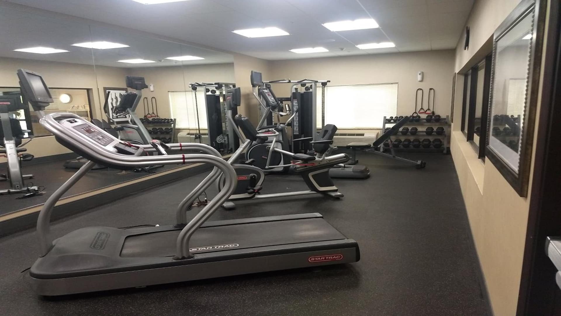 Holiday Inn Express & Suites Cambridge by IHG gallery photo in Cambridge, OH — image 10