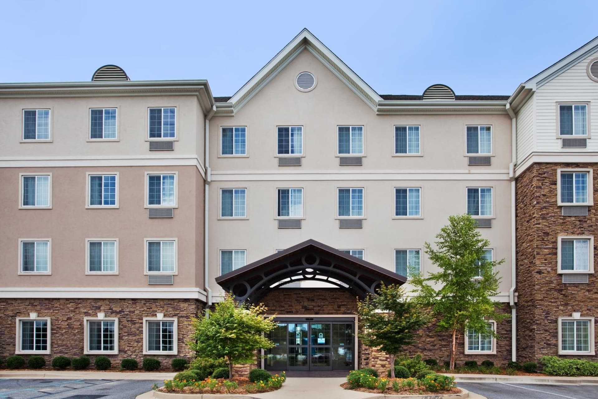 Staybridge Suites Columbus - Fort Benning by IHG interior in Columbus, GA — gallery photo 2